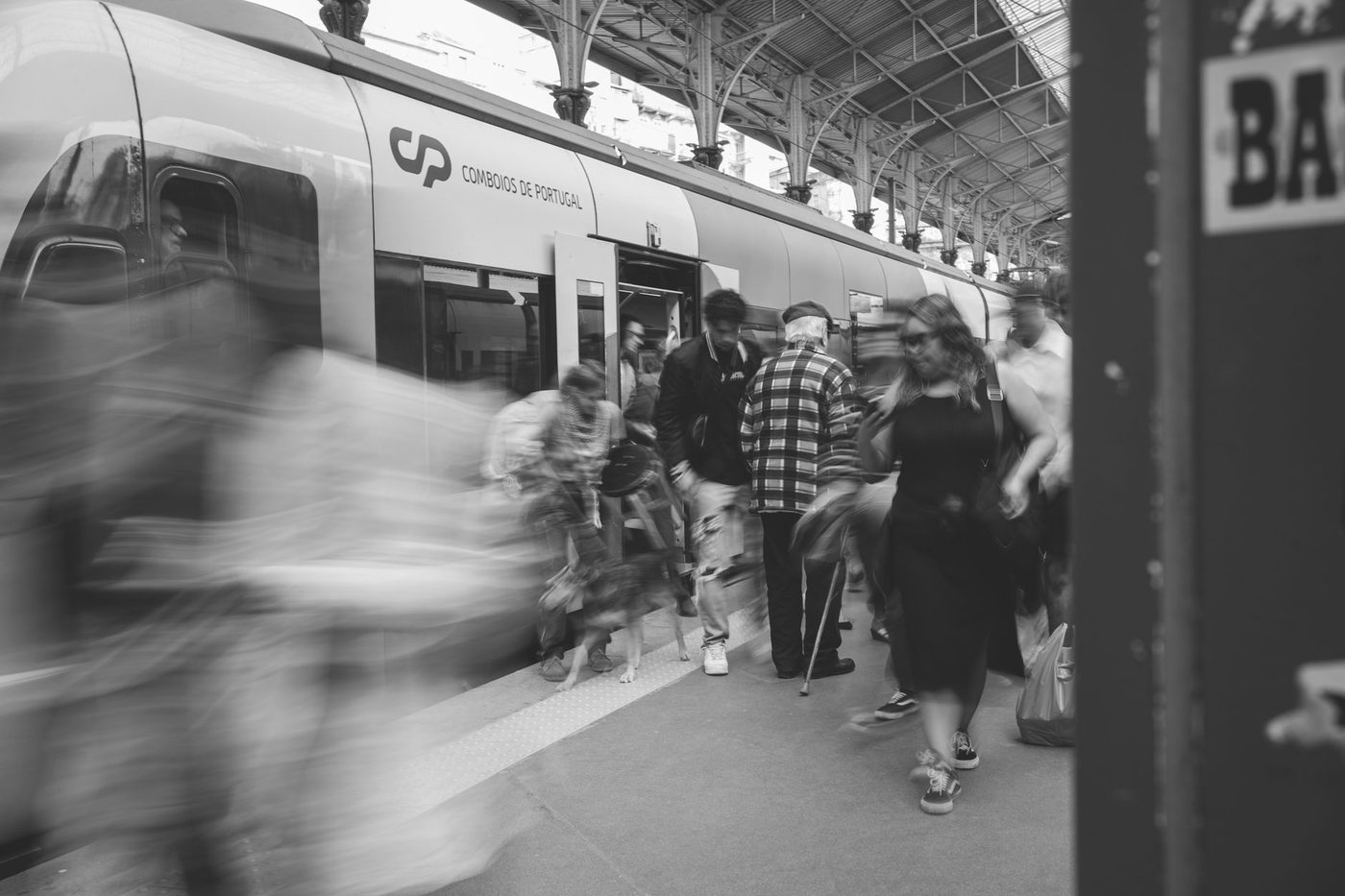 Gewapende man zorgt voor paniek in station Leuven: hij bleek gewoon verdwaald