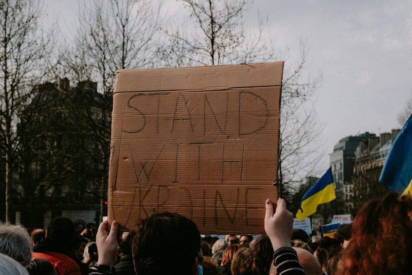 Actievoerders in Brussel eisen stop op investeringen in kernenergie en kernwapens