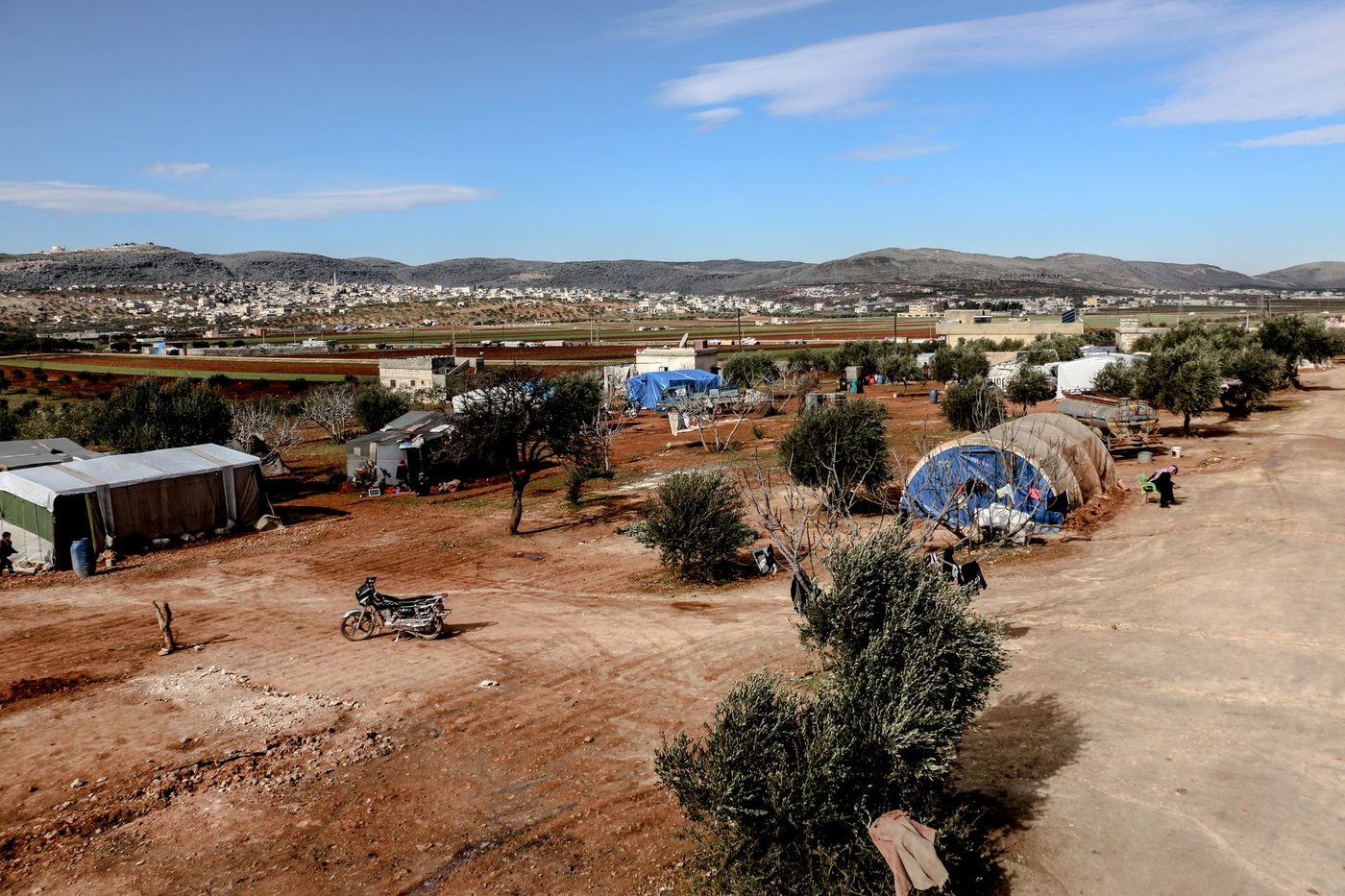 Israël stormt Libanees dorp binnen, Iran valt tanker aan: regio balanceert op rand van oorlog