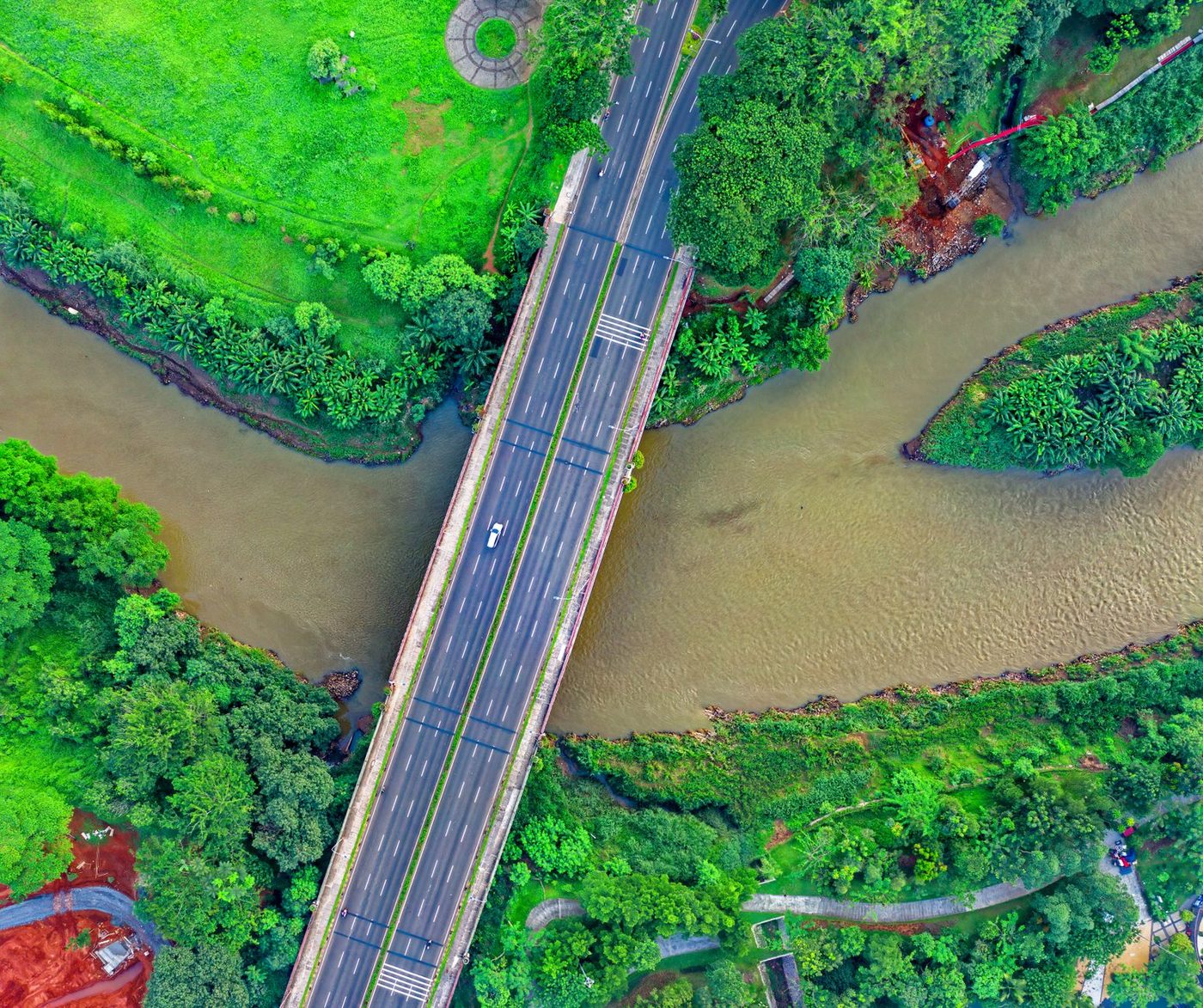 Nieuwe methode verbetert wereldwijde waterkaarten door radar- en AI-data te combineren