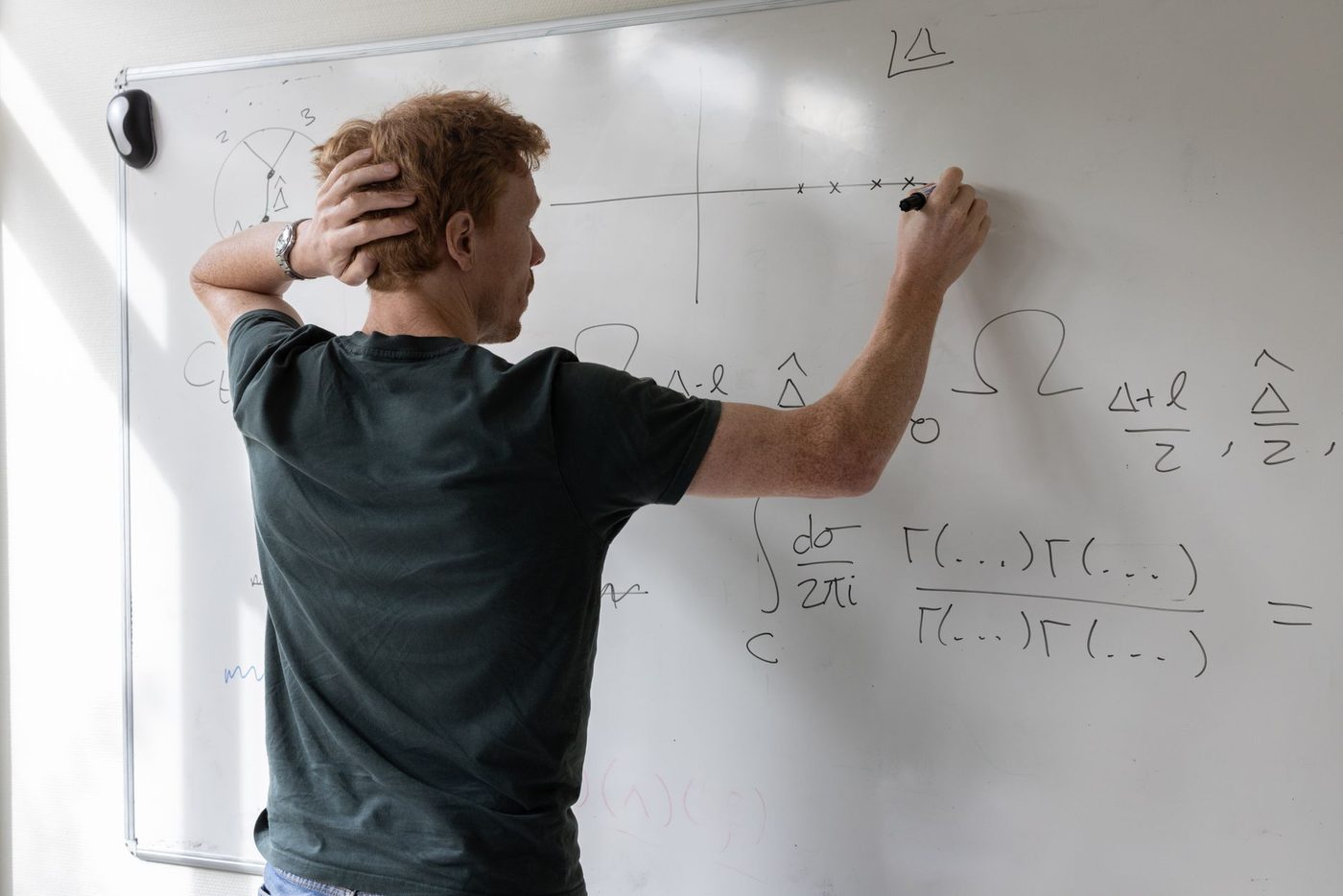 AI lost decennialang onopgelost wiskundig raadsel op met eenvoudige prompts