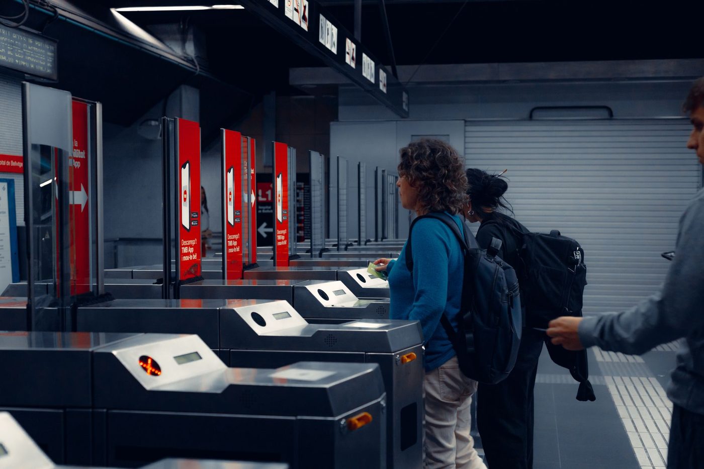 Geen poortjes in grote stations: NMBS ziet kosten hoger dan opbrengsten