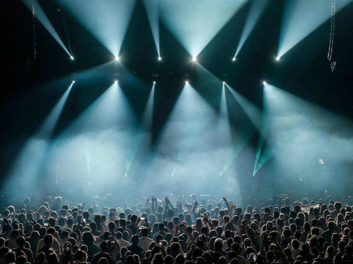 Concert van Patrick Bruel in Vorst Nationaal gaat door ondanks zedenklachten