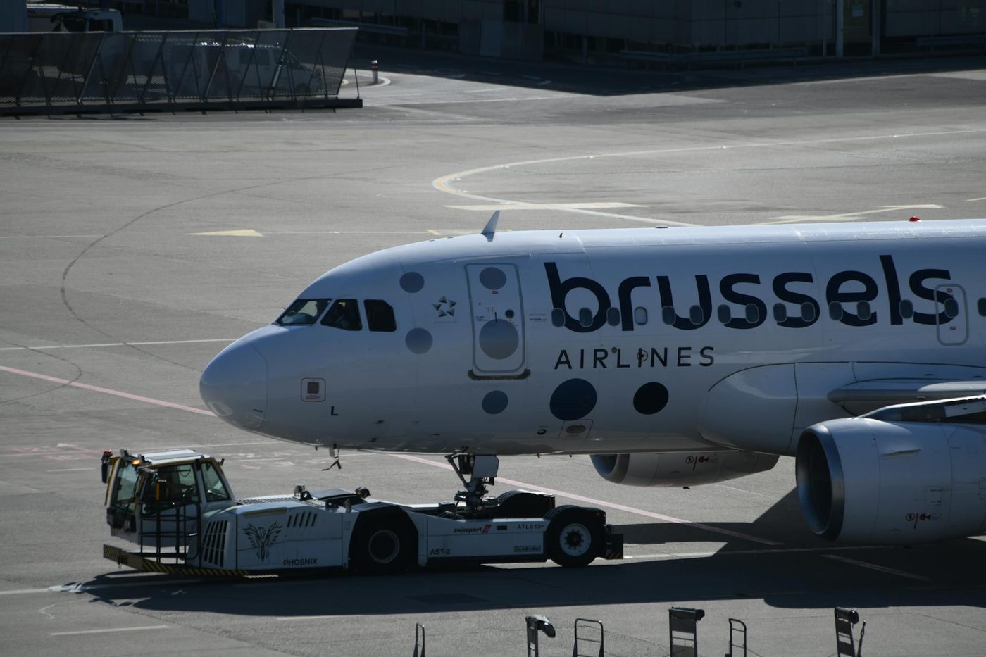 21 opgepakten na drugssmokkel via Brussels Airport — vijf van hen werkten zelf op de luchthaven