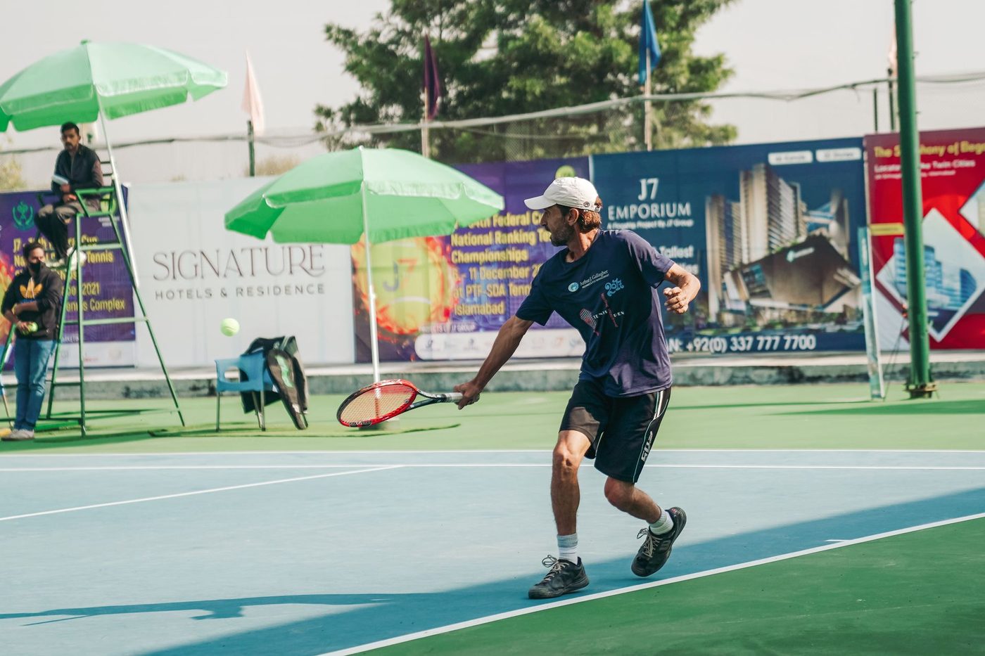 Bergs vecht 4,5 uur voor niks: alleen Blockx overleeft tennisbloedbad