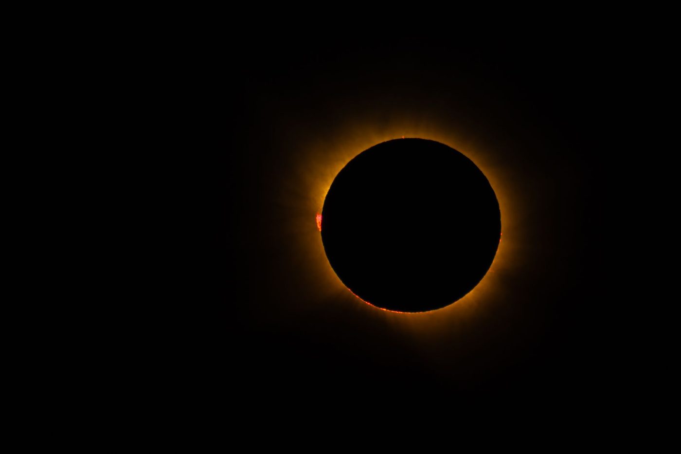 Vloot van 17 ruimtevaartuigen onthult nieuwe inzichten in zonne-erupties