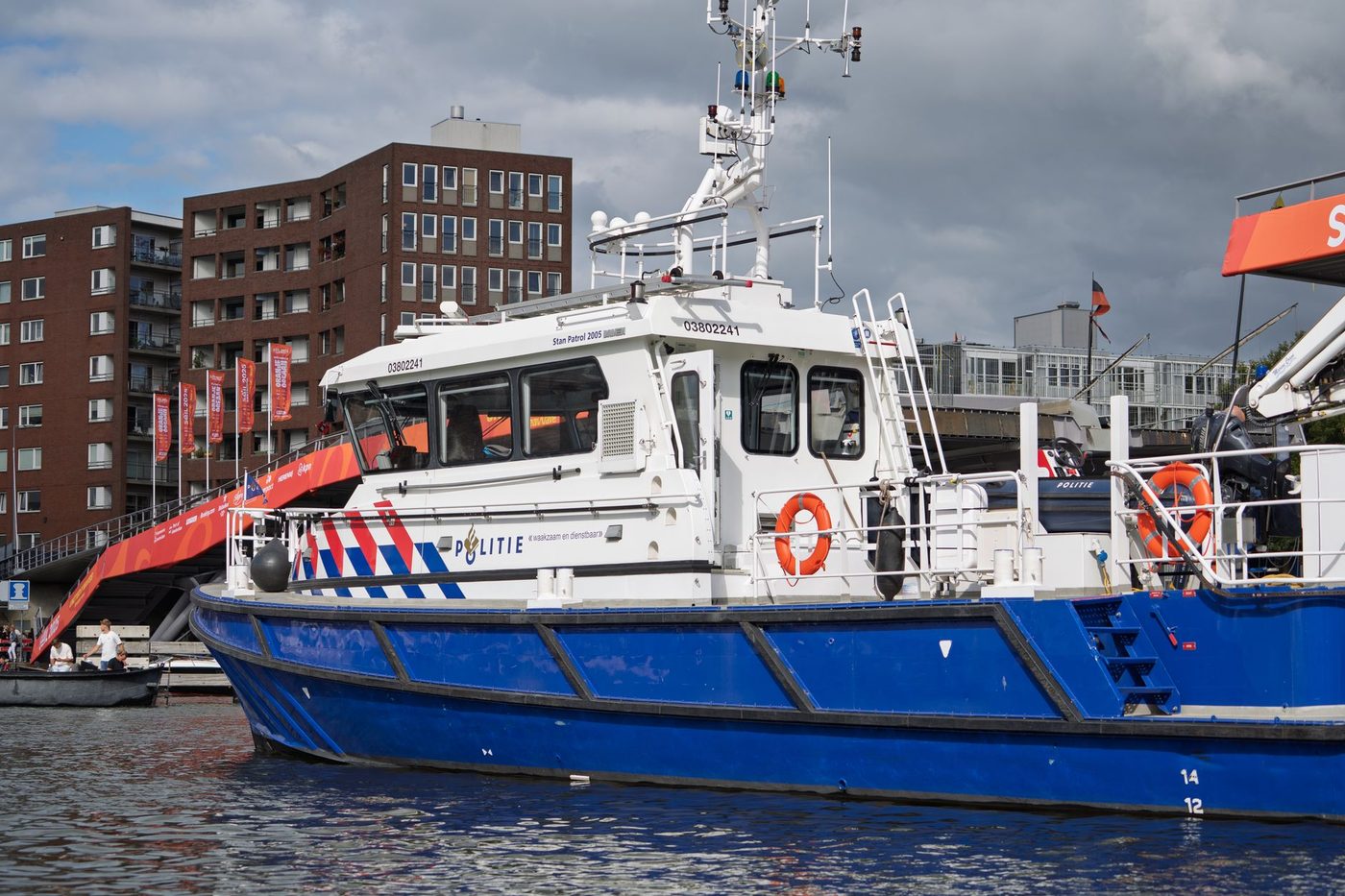 Hulpdiensten in Varsenare alarmeerd voor lijk, maar vinden sekspop