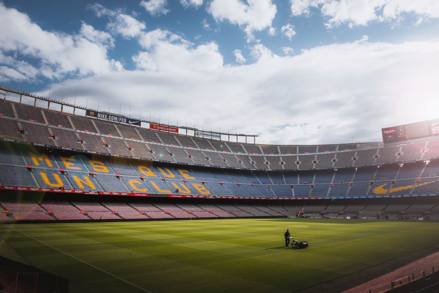 Messi koopt Spaanse club uit tweede divisie