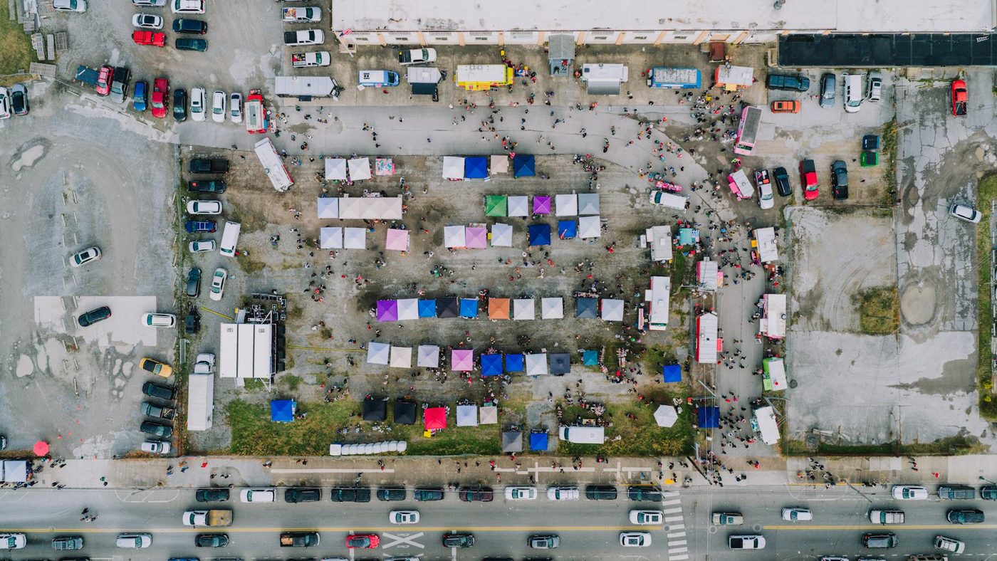 BRUZZ-reporter Saïd organiseert uniek wortelfestival in Schaarbeek