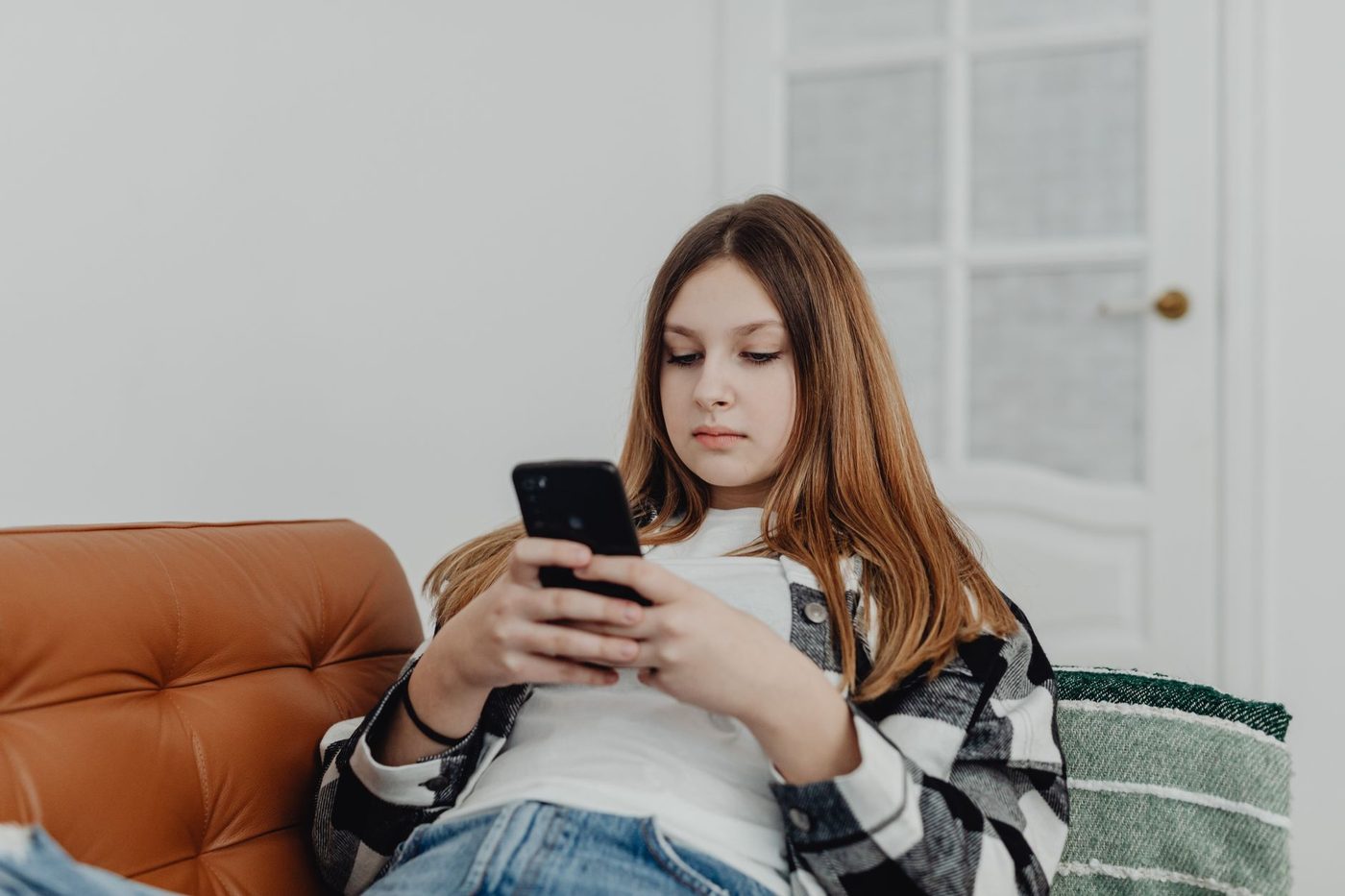 Geen verbod, wel strengere regels: zo pakt de EU sociale media voor kinderen aan