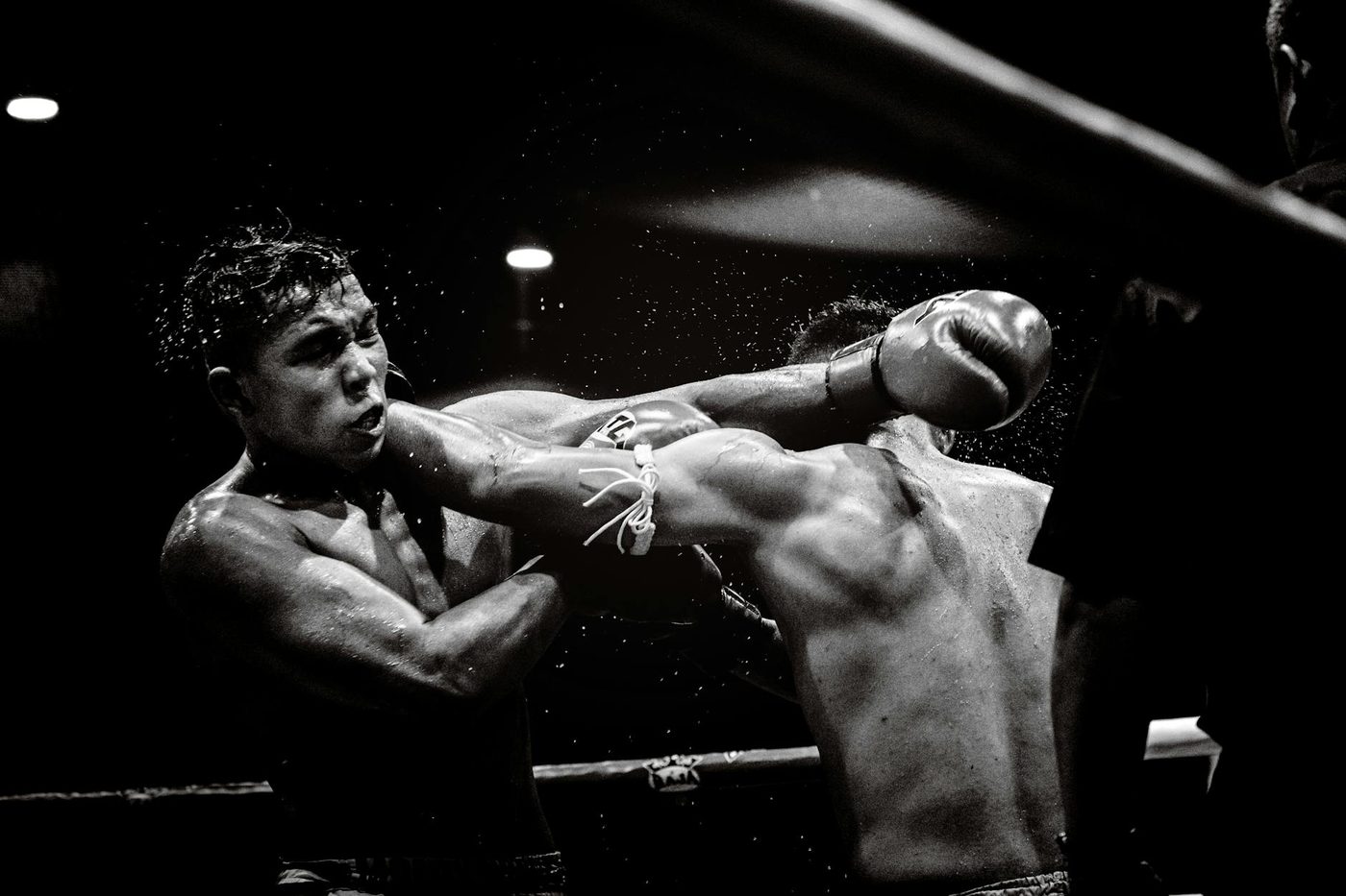 Geweld in Turkse bokstempel na overwinning Russische bokser