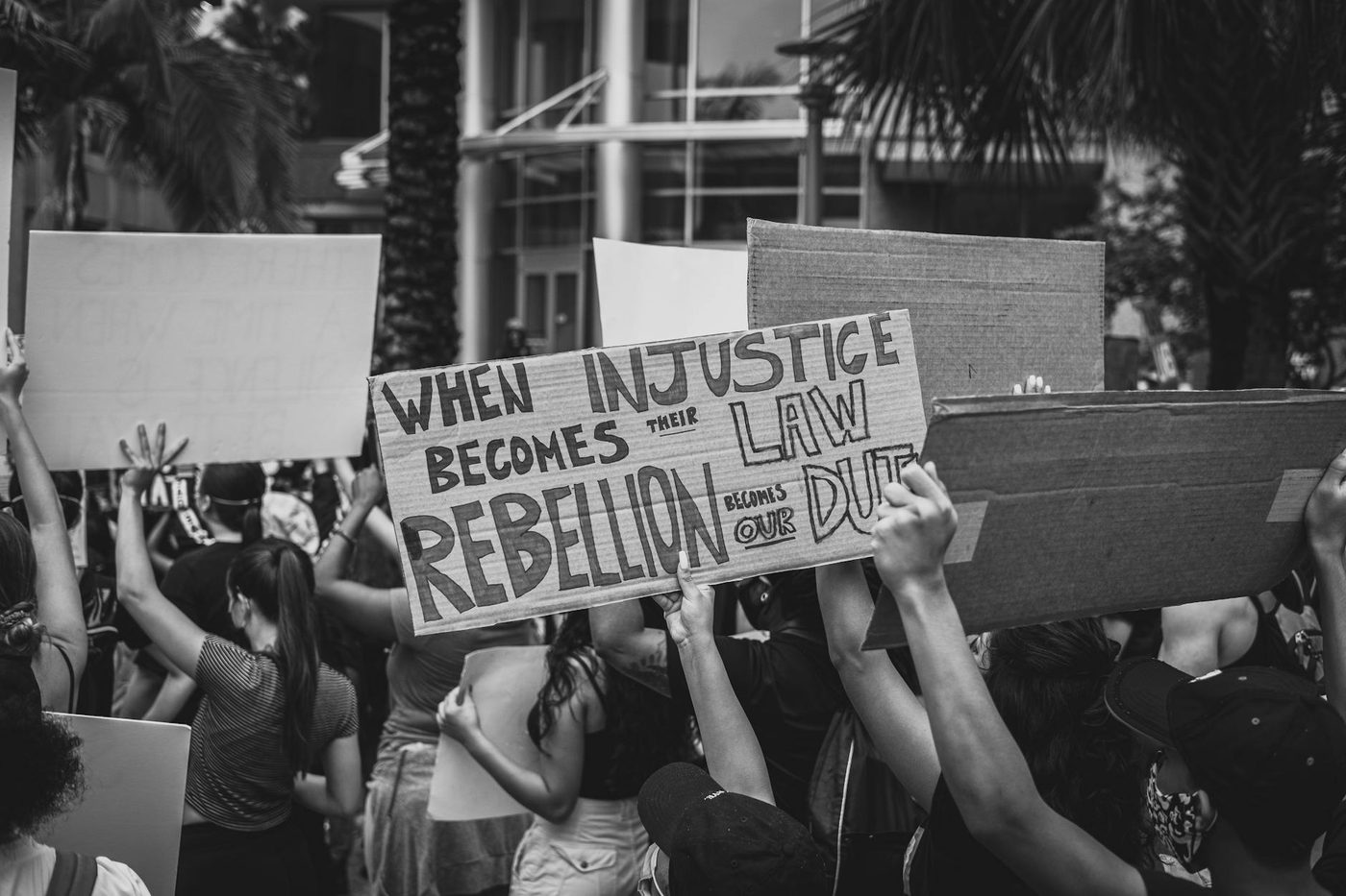 Miljoenen Amerikanen protesteren tegen Trump tijdens 'No Kings'-demonstraties