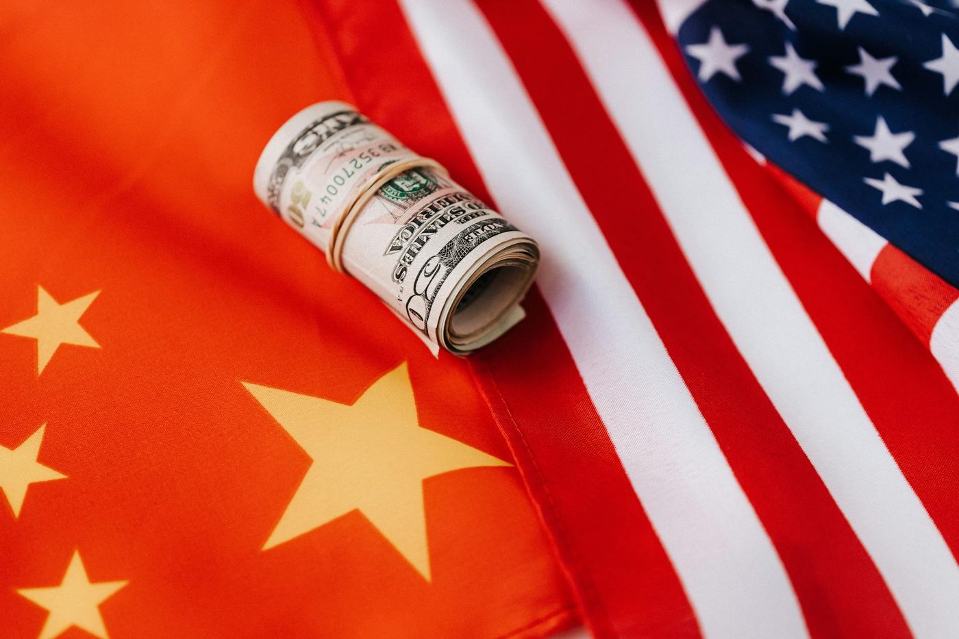 VS en China leggen handelsoorlog tijdelijk stil: Trump haalt Xi persoonlijk van het vliegveld