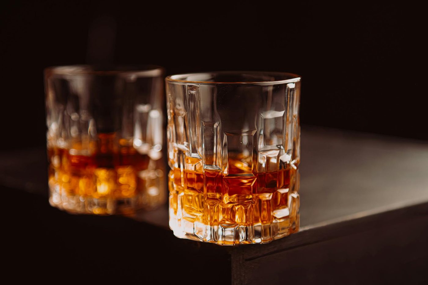 Trump heft importheffing op Schotse whisky op na bezoek van Charles en Camilla