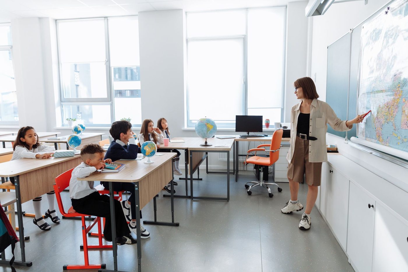 Nieuwe Scholengids 2026-2027 biedt overzicht van Nederlandstalig onderwijs in Brussel