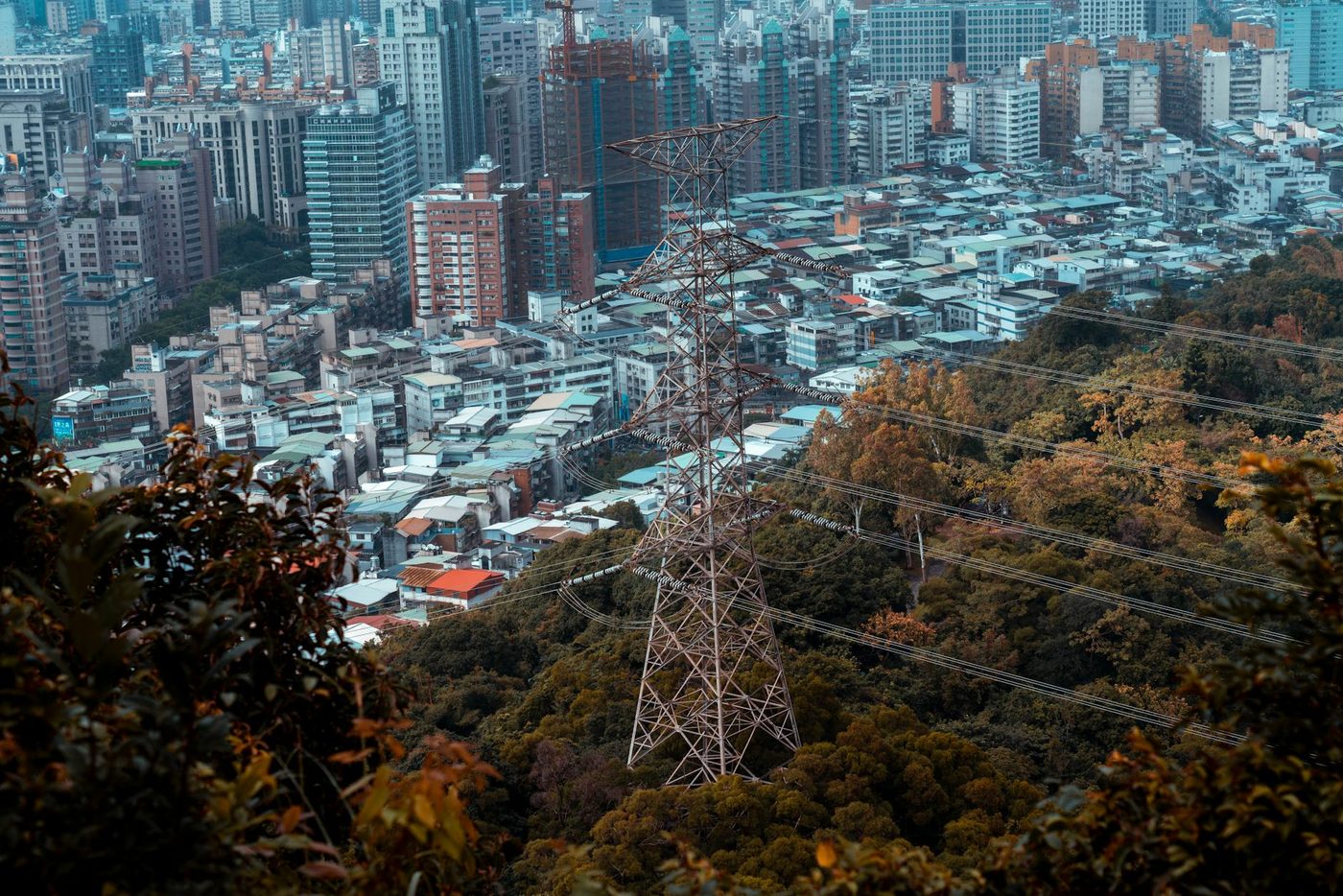 Vlaamse Ombudsdienst ziet toename tweedelijnsklachten in 2024, vooral over energie, wonen en mobiliteit