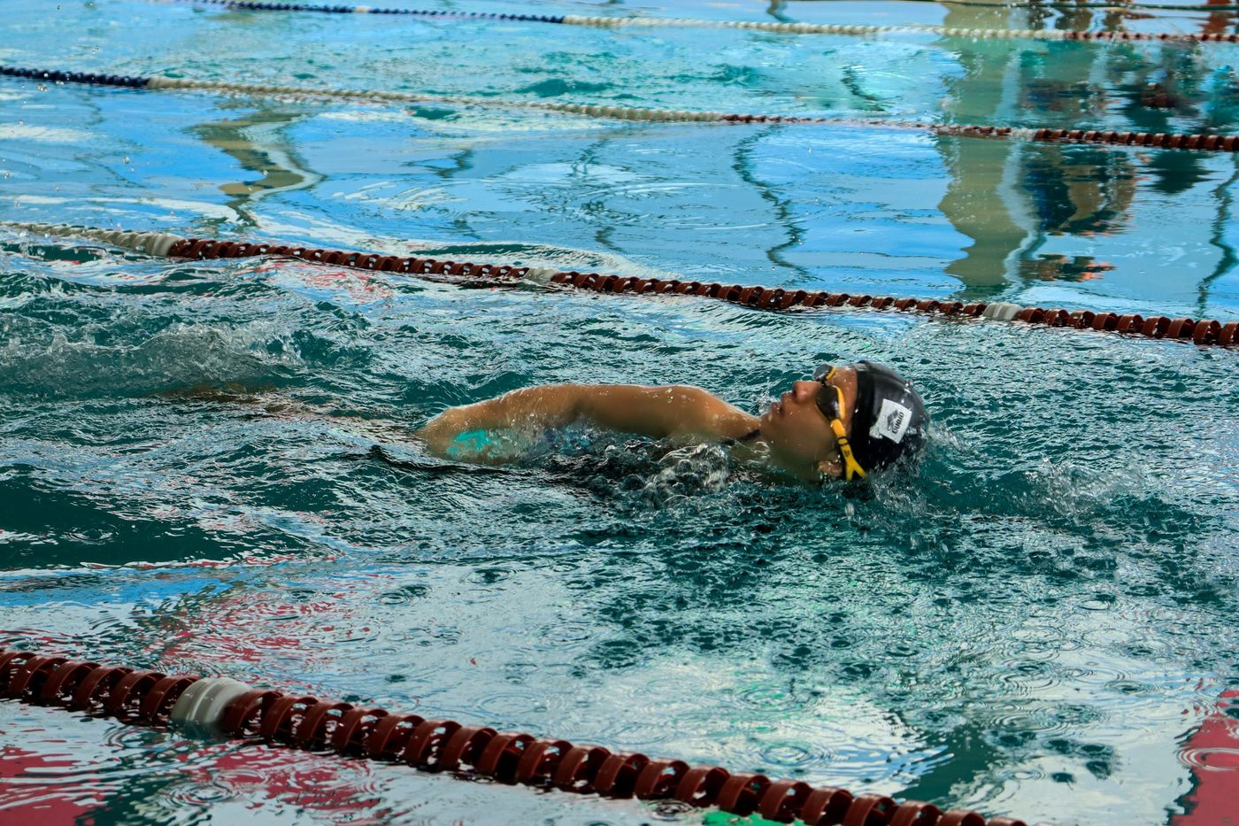 Roos Vanotterdijk glipt op spaarstand naar halve finale 200 meter wisselslag