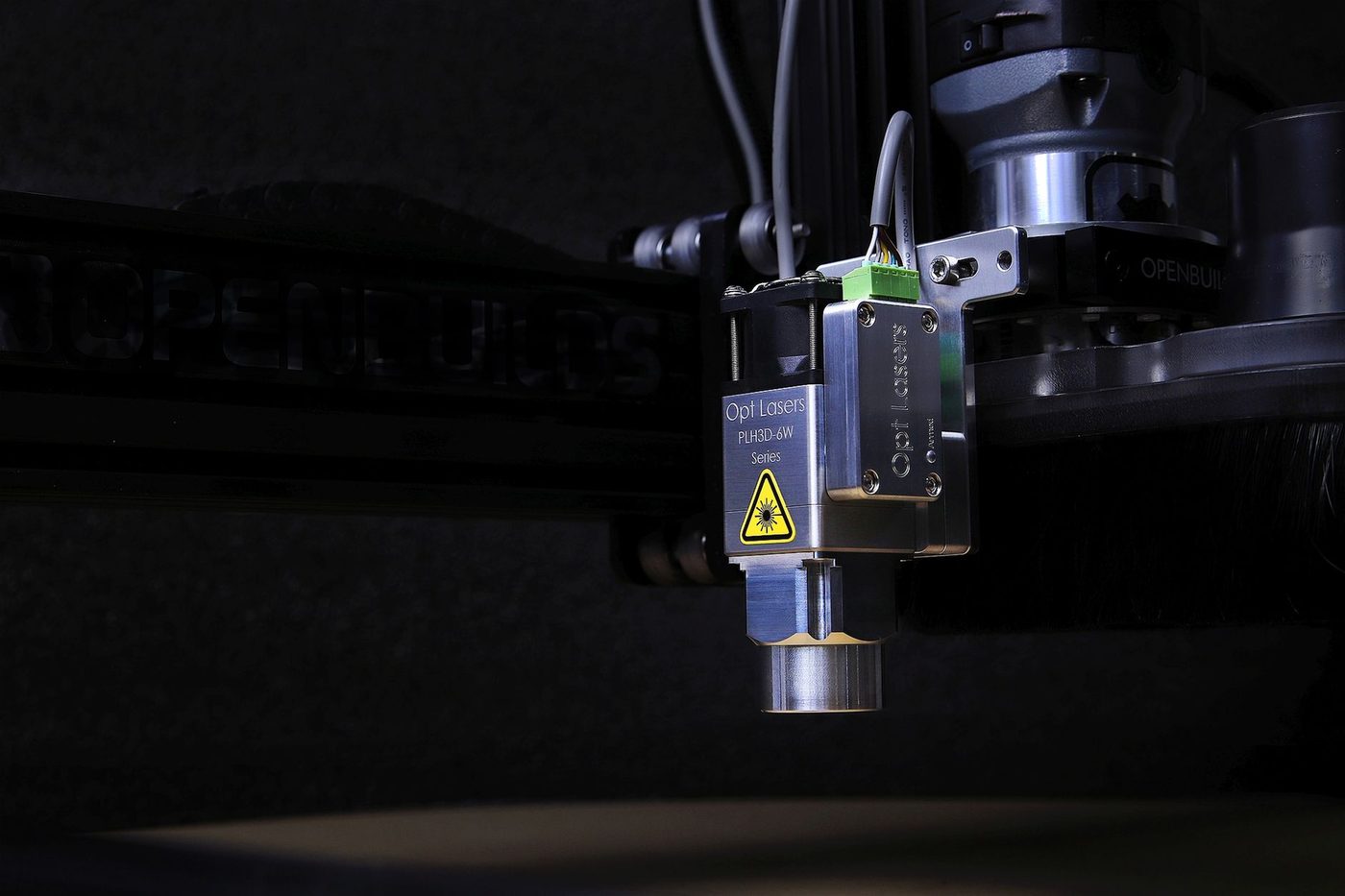 Bambu Lab stapt laserwereld binnen met nieuwe R1-graveermachine