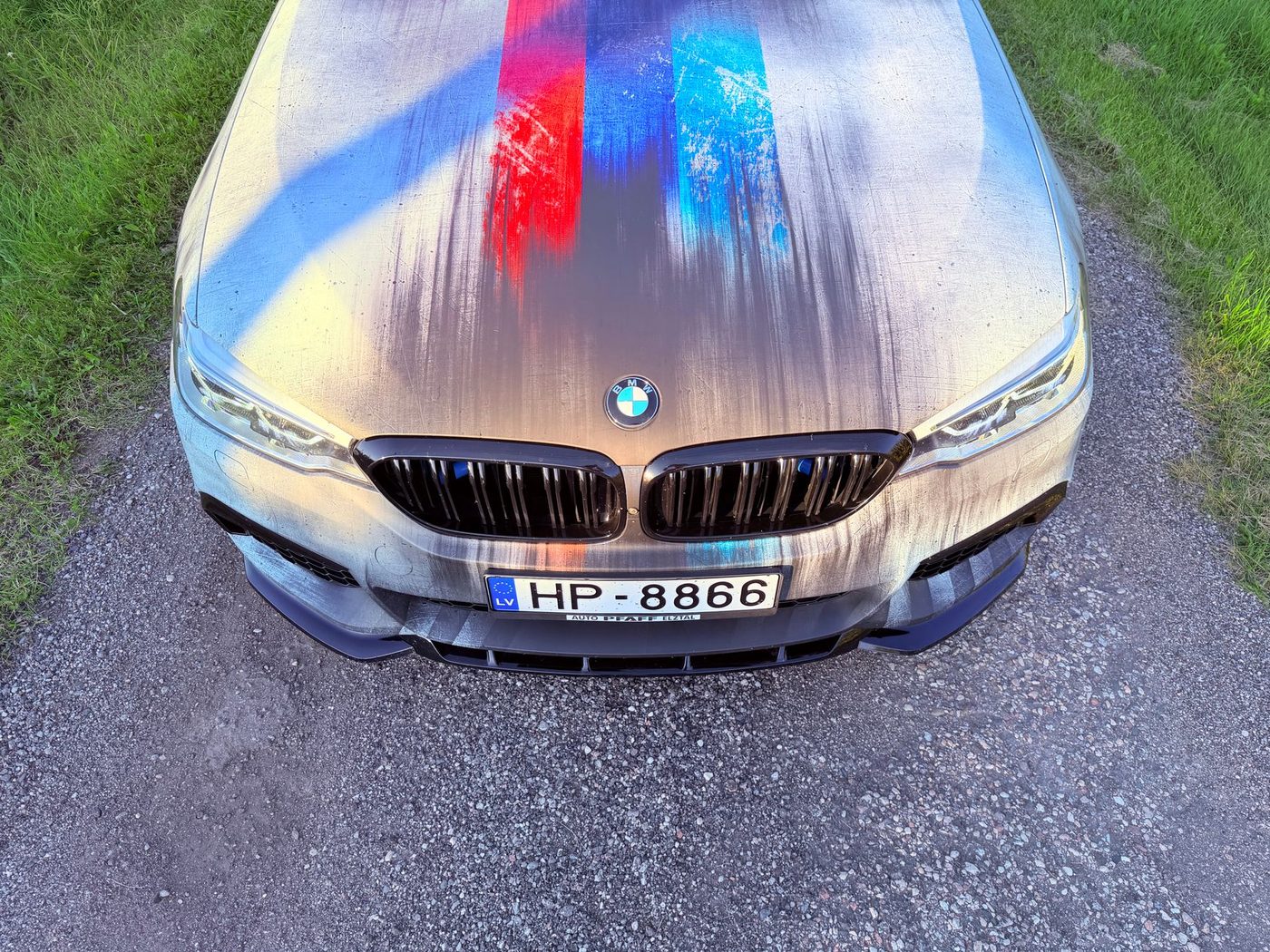 BMW beklad met 'cheater' en 'bitch' in West-Vlaanderen: verrassender dan je denkt