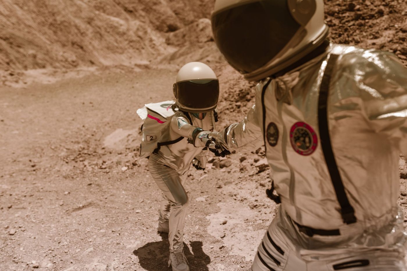 NASA-ruimtewandeling landt in Antwerpen met levensgrote replica's