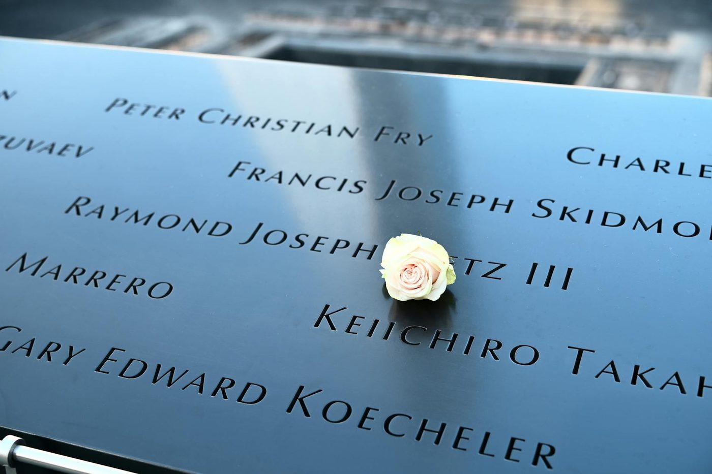 Voetbalclubs eren overleden Noah Radenne (22) na noodlottig ongeval