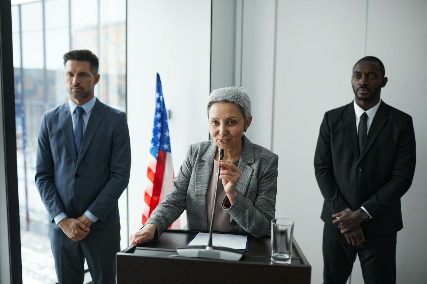 Trumps toespraak over Iran vol tegenstrijdigheden: "Klus bijna klaar, maar nog drie weken nodig"