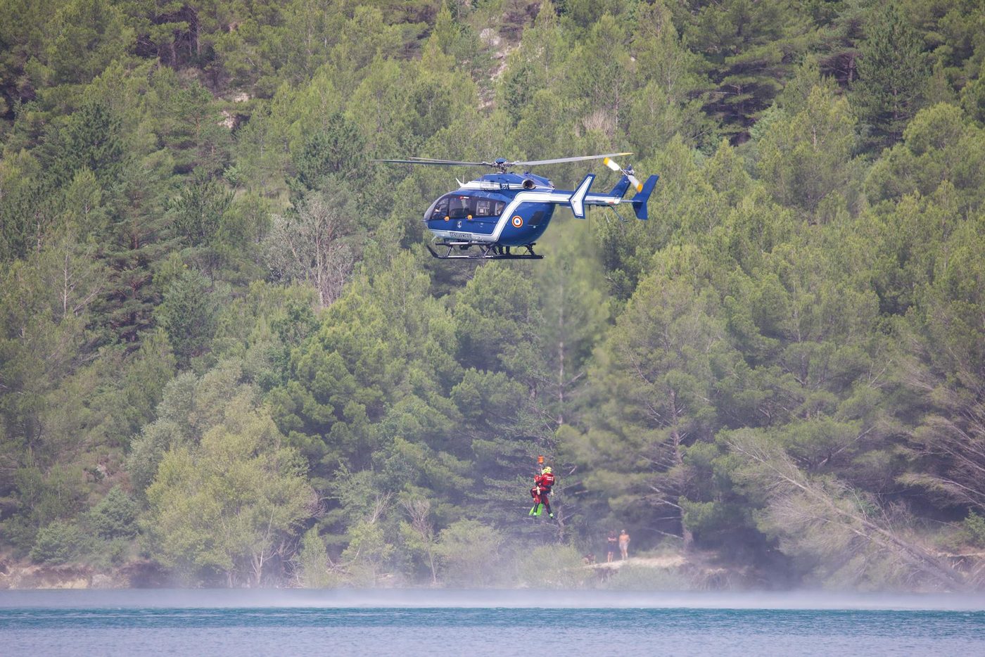 Zoektocht naar vermiste Amerikaanse piloot na neerhalen gevechtsvliegtuigen in Iran