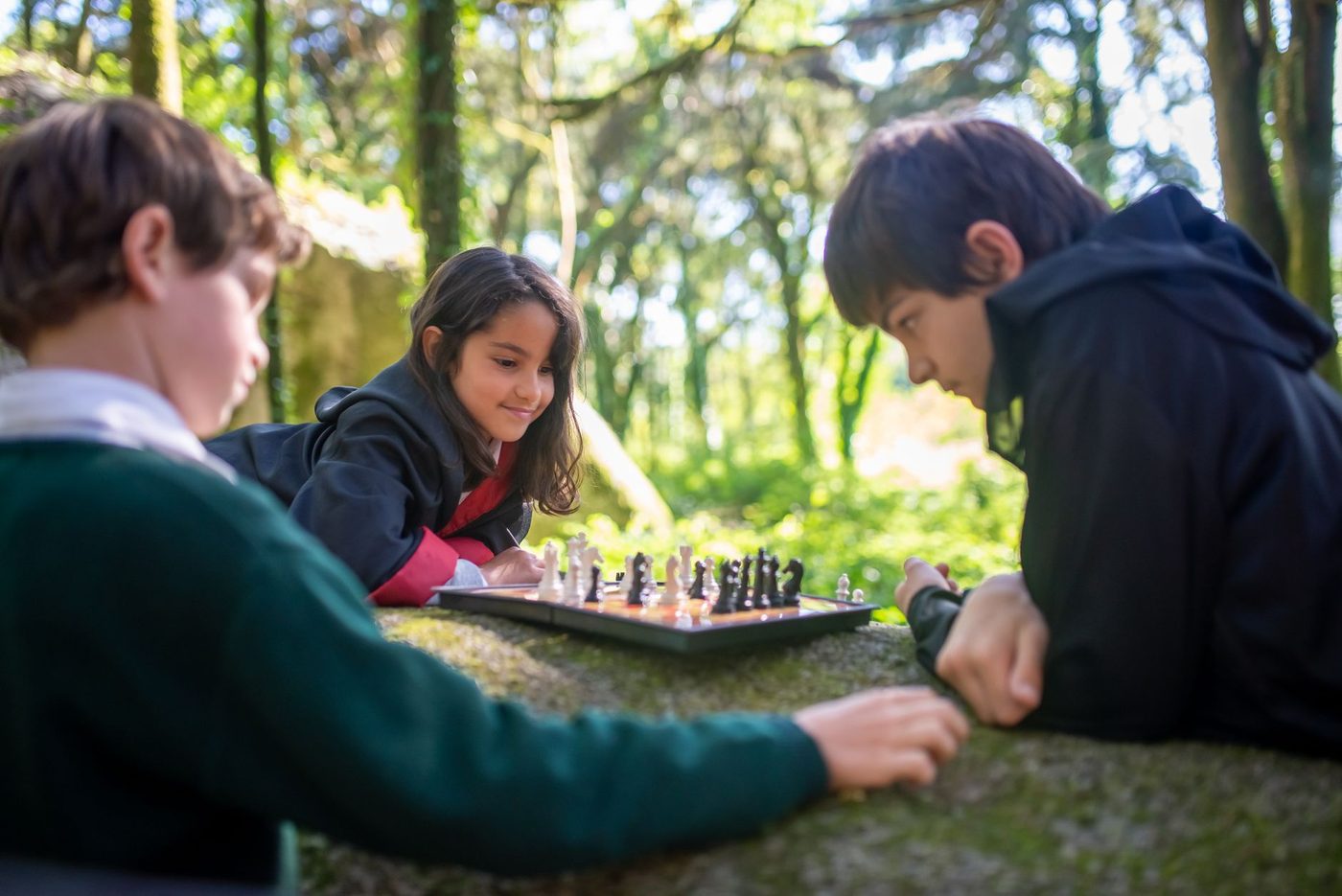 Dammen op school: Kortrijkse clubs stimuleren denksport bij basisschoolkinderen