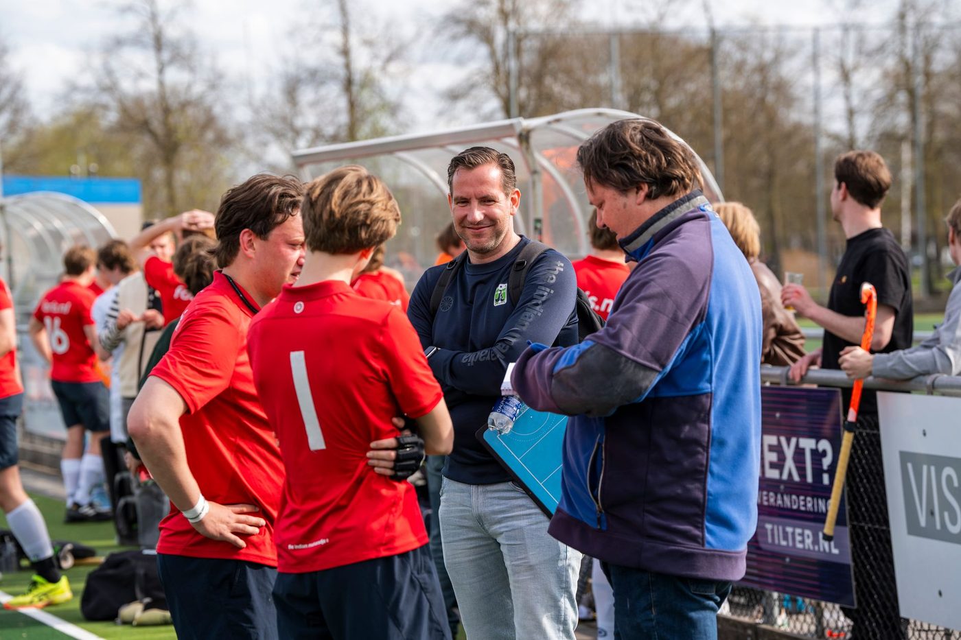 Mark van Bommel kiest voor Lavia en Seys in basis tegen Frankrijk