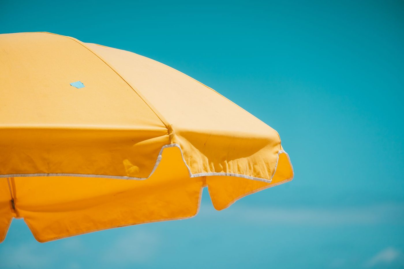 Parasol biedt verrassend weinig verkoeling tijdens hittegolven