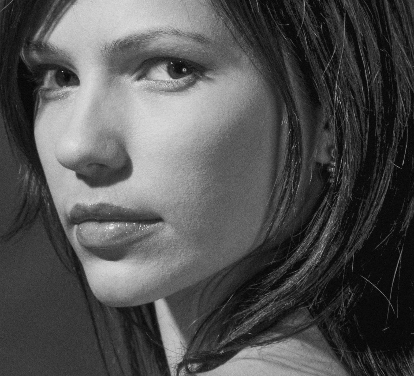 Playboy-film zorgt voor ruzie: weduwe Hefner smeekt Jessica Biel om te stoppen