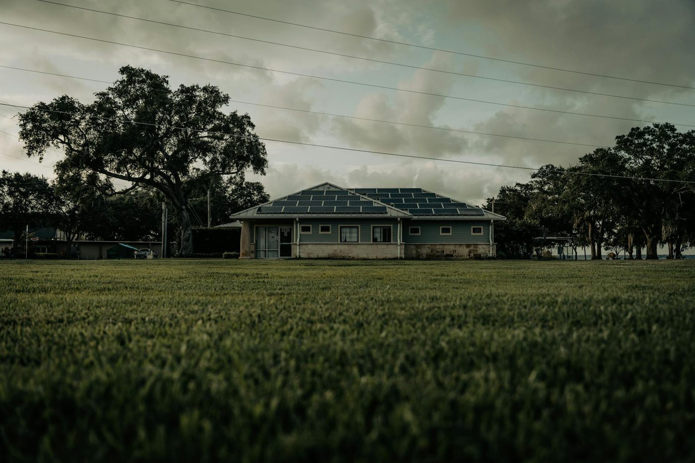 Oorlog in Iran stuwt energieprijzen op en stimuleert vraag naar thuisbatterijen