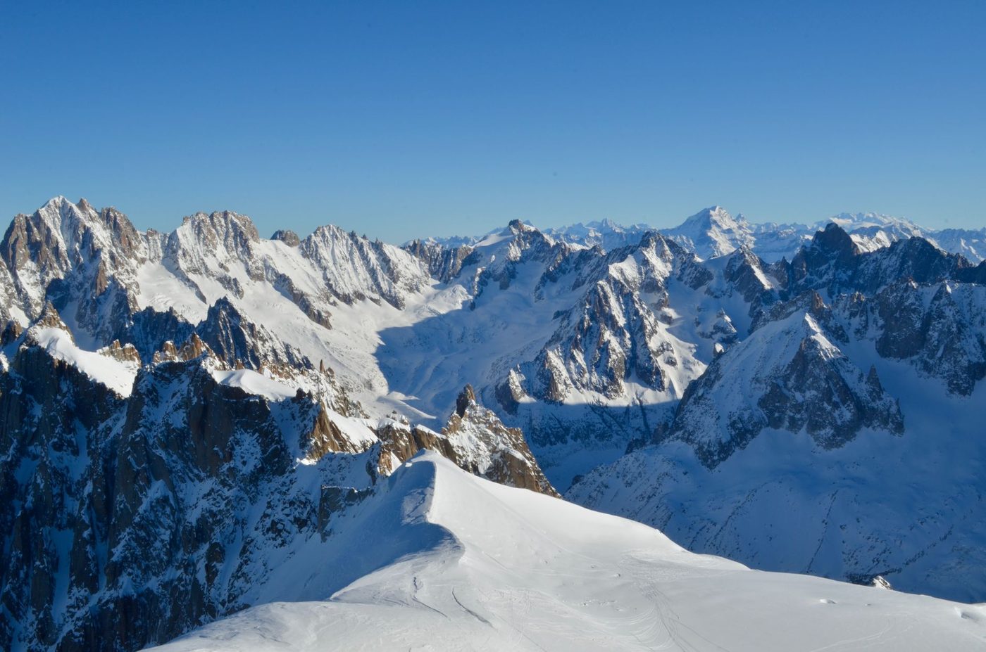Prins Gabriël bezoekt historische berghut van koning Albert I in Mont Blancmassief
