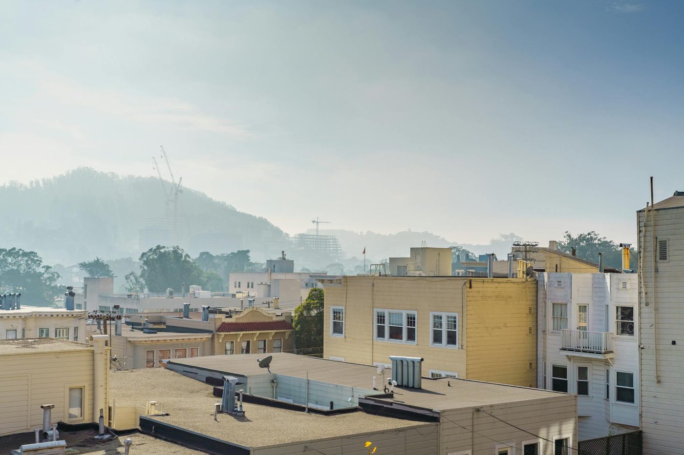 Architect verplicht bij vergunningsvrije verbouwingen aan dak of gevel