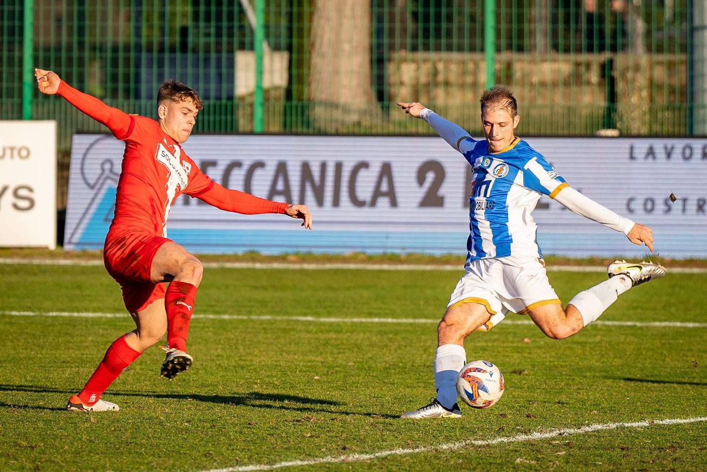 Tresoldi straalt: hattrick voor Italiaanse spits bij Duitse beloften