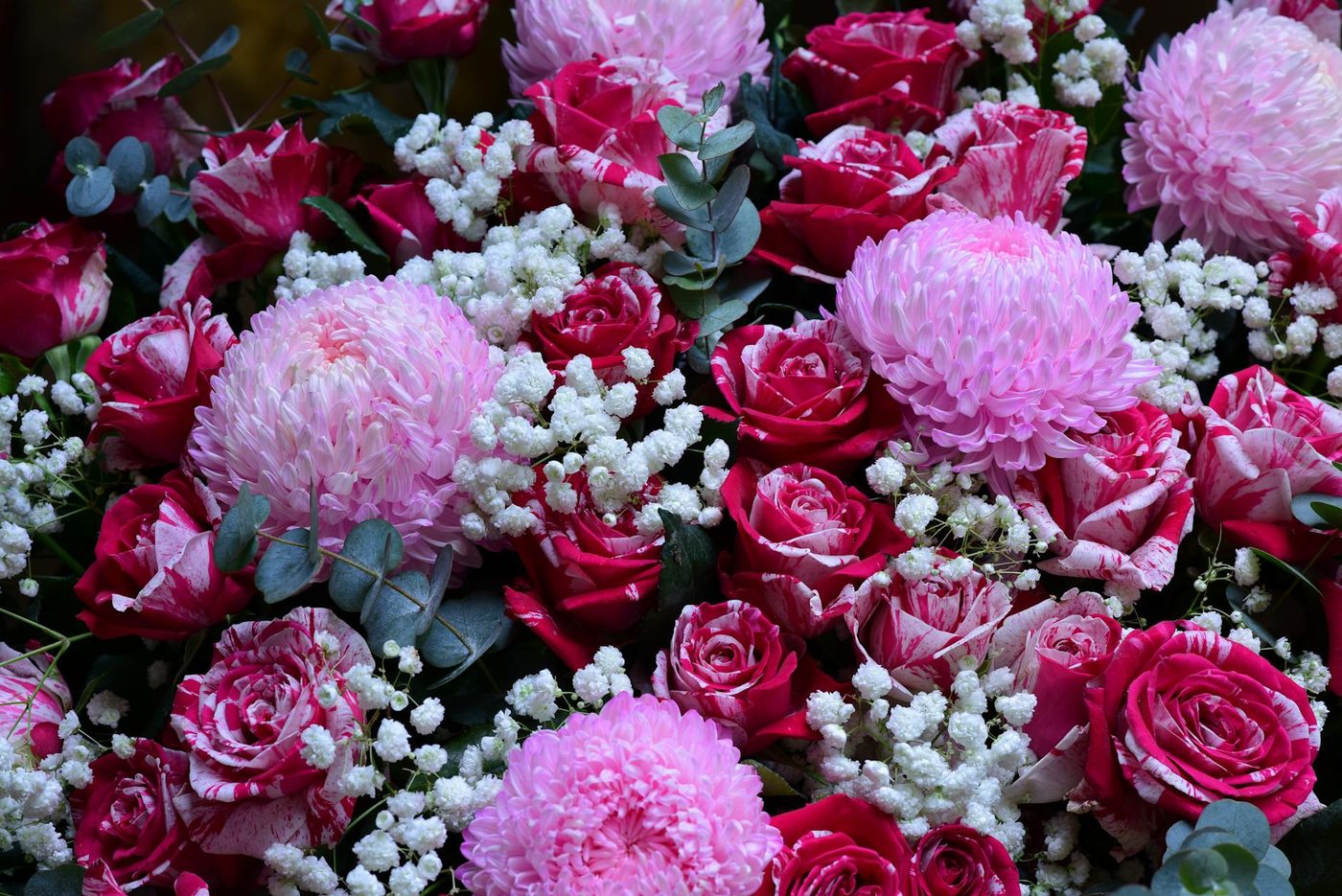 Zonhoven kleurt roze ter nagedachtenis aan zesjarige Inez