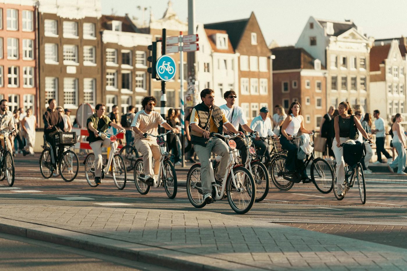 Fatbikes veroveren Brussels straatbeeld: populariteit groeit, bezorgdheid over veiligheid neemt toe