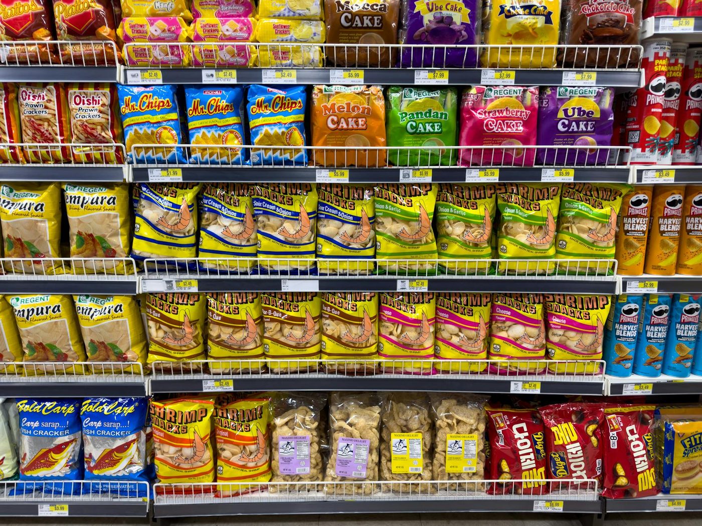 Japanse chipszakken tijdelijk in zwart-wit door inkttekort na spanningen in Midden-Oosten