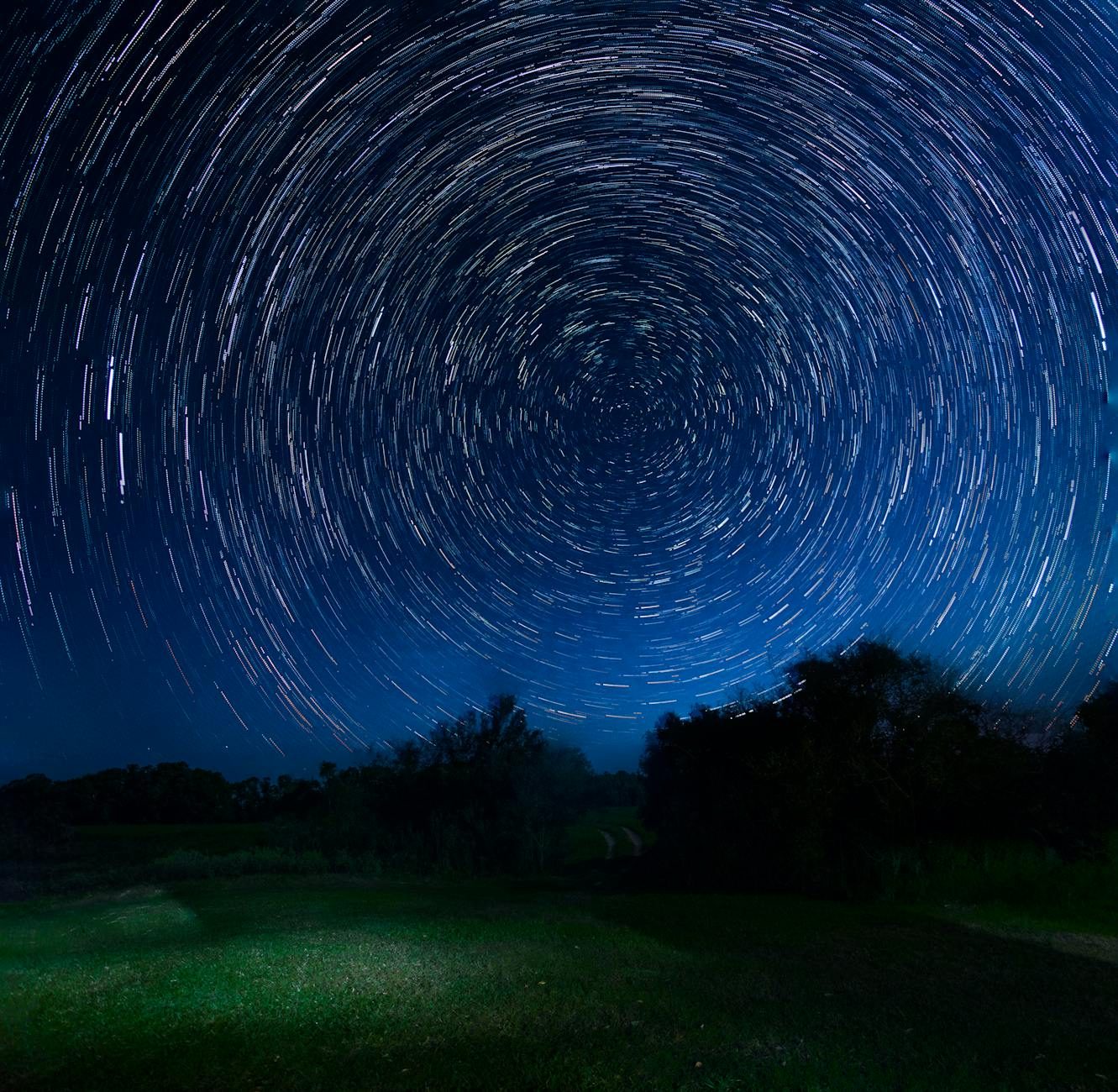 Komeet keert draairichting om en bevindt zich mogelijk in doodsspiraal