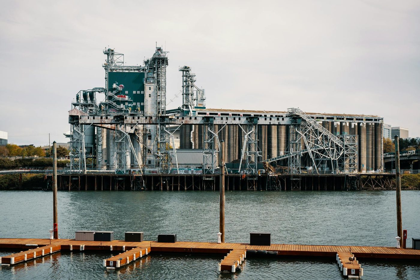 Auto van al 25 jaar vermiste man gevonden in Antwerpse Willemdok