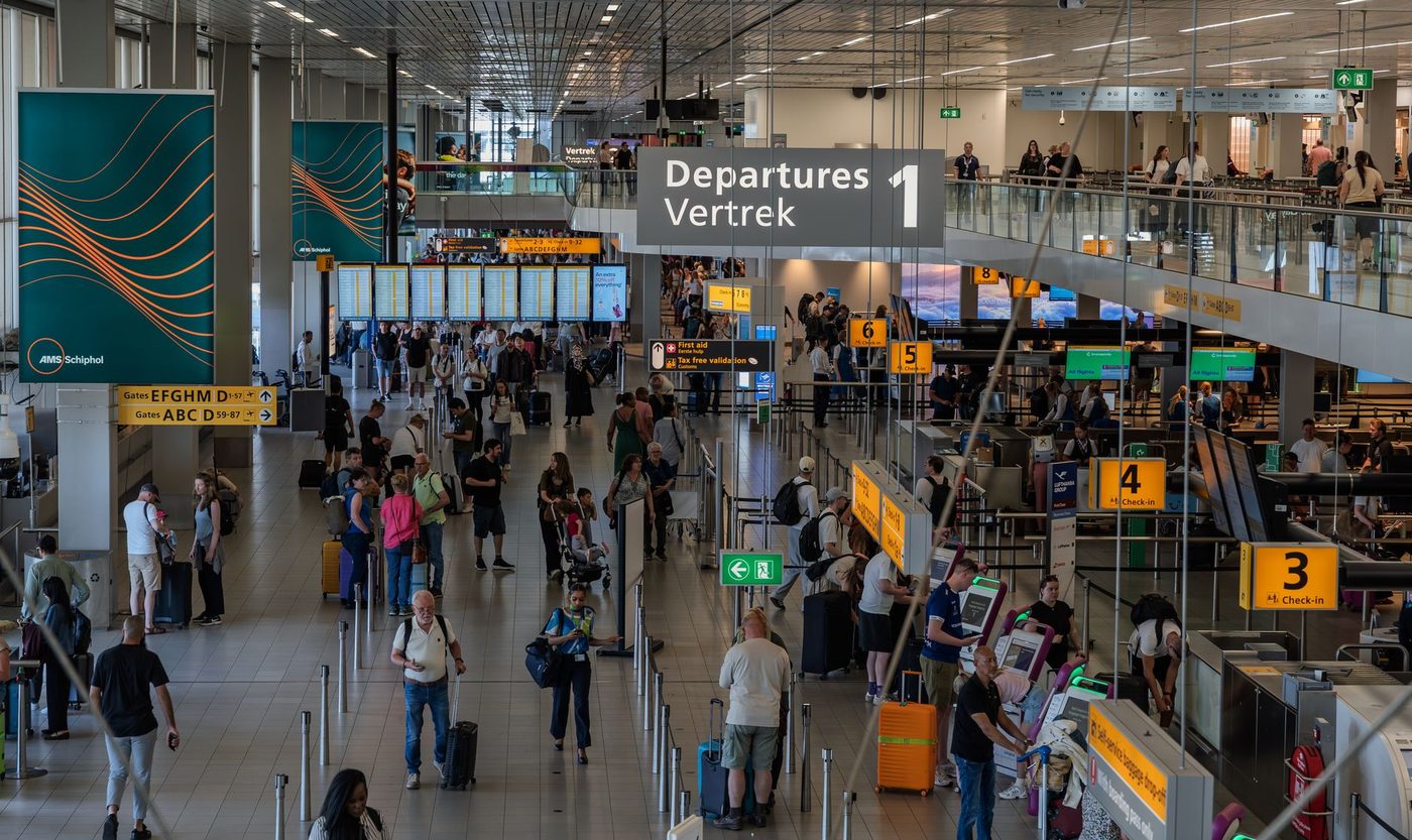 Gat in hek bij Russische vrachtvliegtuigen: politie doorzoekt luchthaven Leipzig