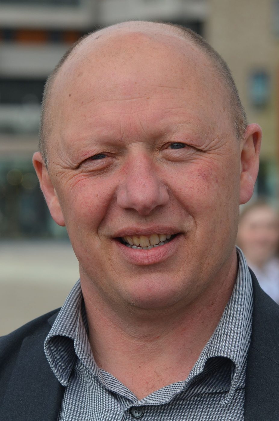 Hans Bonte neemt tijdelijke ministerspost over in de Vlaamse regering