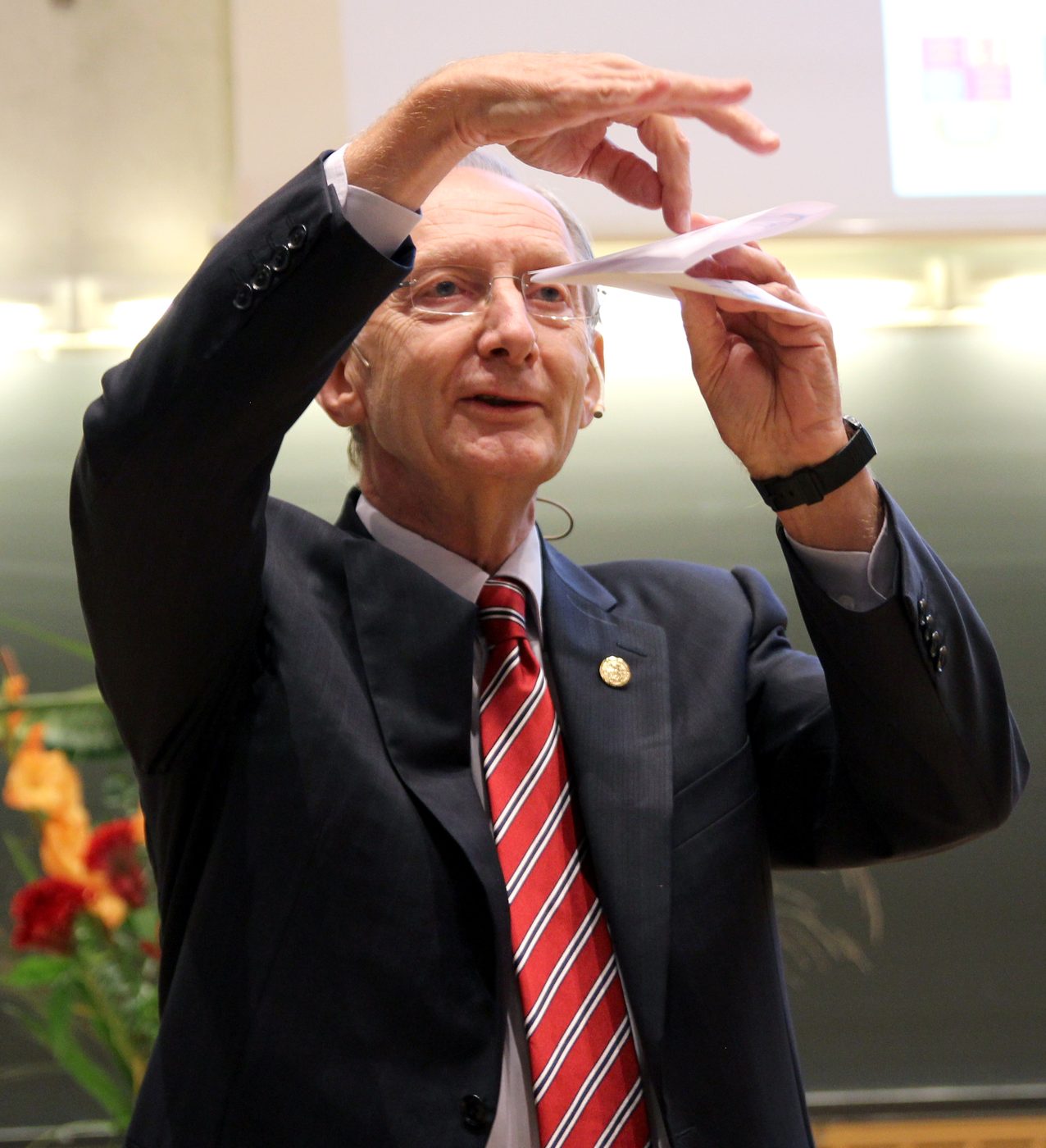 Uitvinder van onzichtbaarheidsmantel werkt aan nog krachtiger metamaterialen