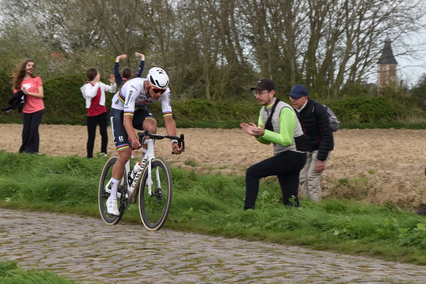 Van der Poel tiende bij MTB-comeback
