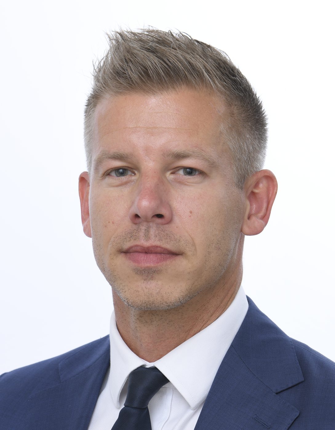 Péter Magyar beëdigd als premier van Hongarije, belooft nieuw tijdperk