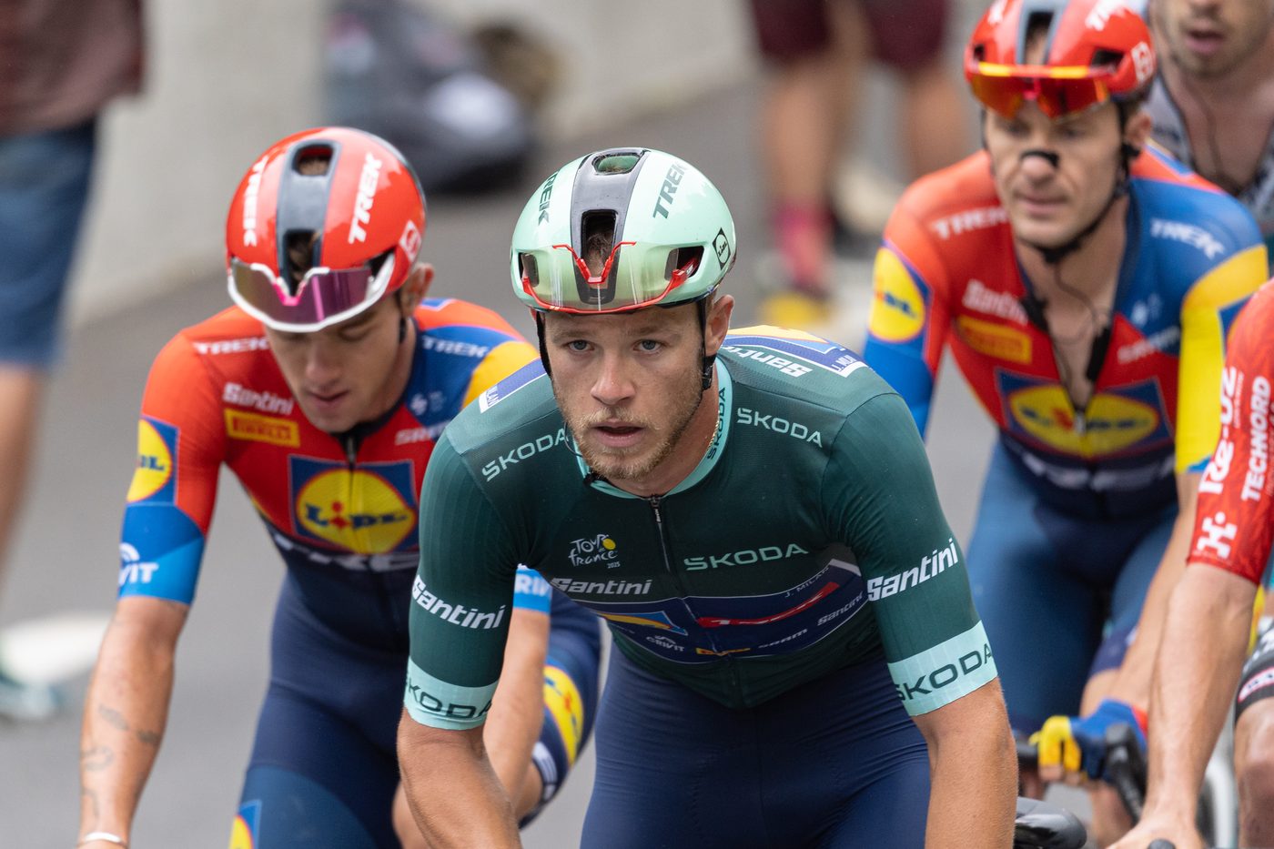 Milan wint zinderende openingsrit Renewi Tour na fotofinish: "Ik wist niet of ik gewonnen had"