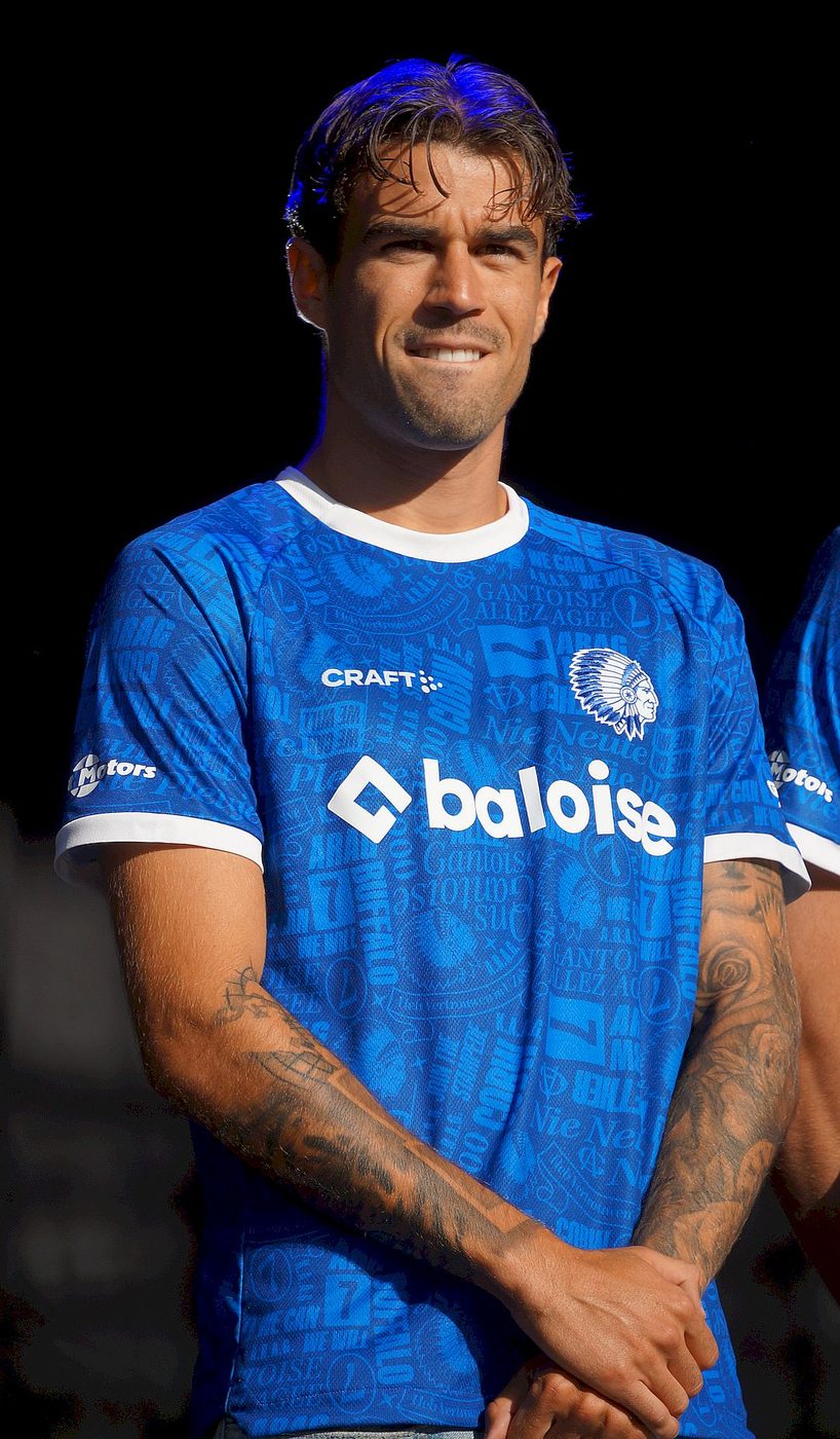 Tiago Araújo speelt nu voor AA Gent — met zijn overleden vader als drijfveer