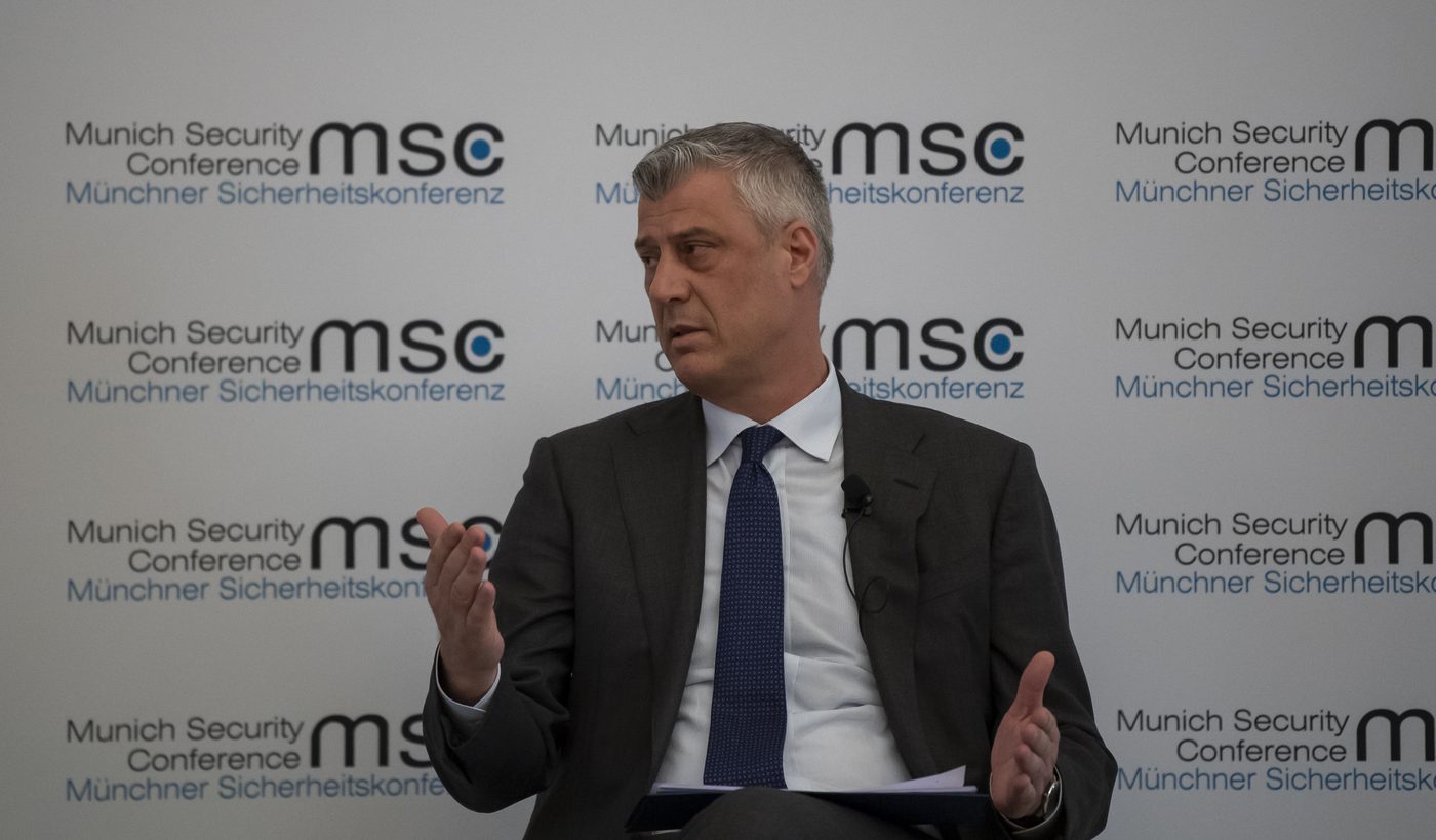 Ex-president Thaçi krijgt 25 jaar cel: zeldzame veroordeling voor oorlogsmisdaden