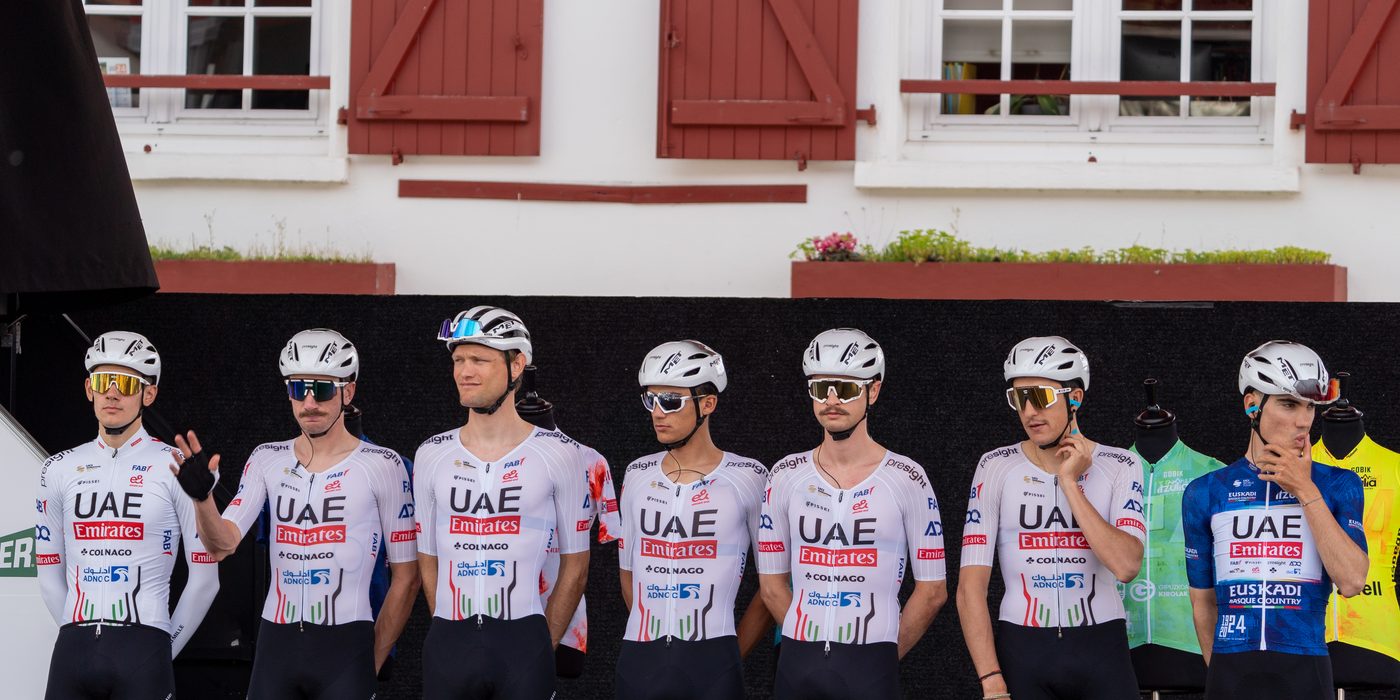 Chaos bij UAE Team Emirates: ziektegolf en communicatieproblemen
