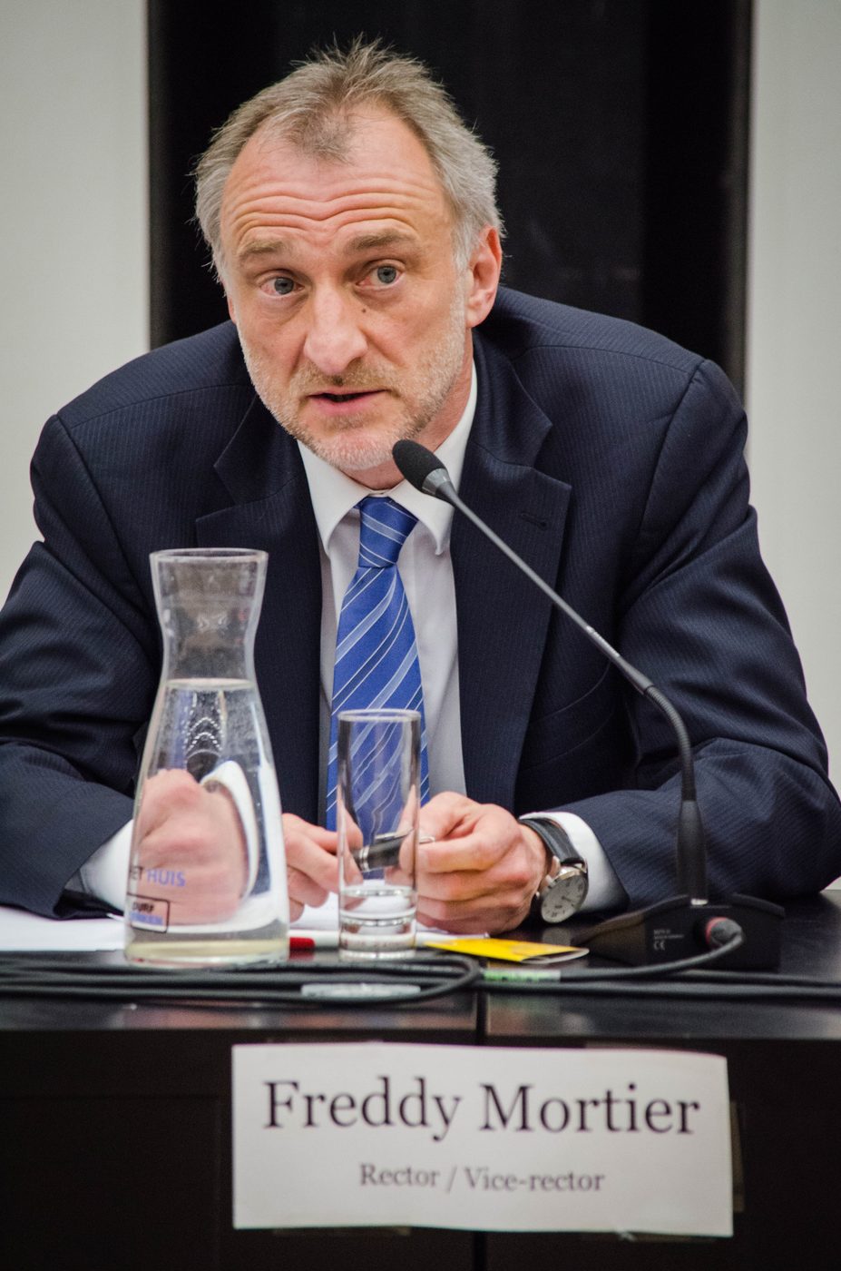 Ophef tijdens UGent-proclamatie door uitspraken oud-decaan over genetische verschillen